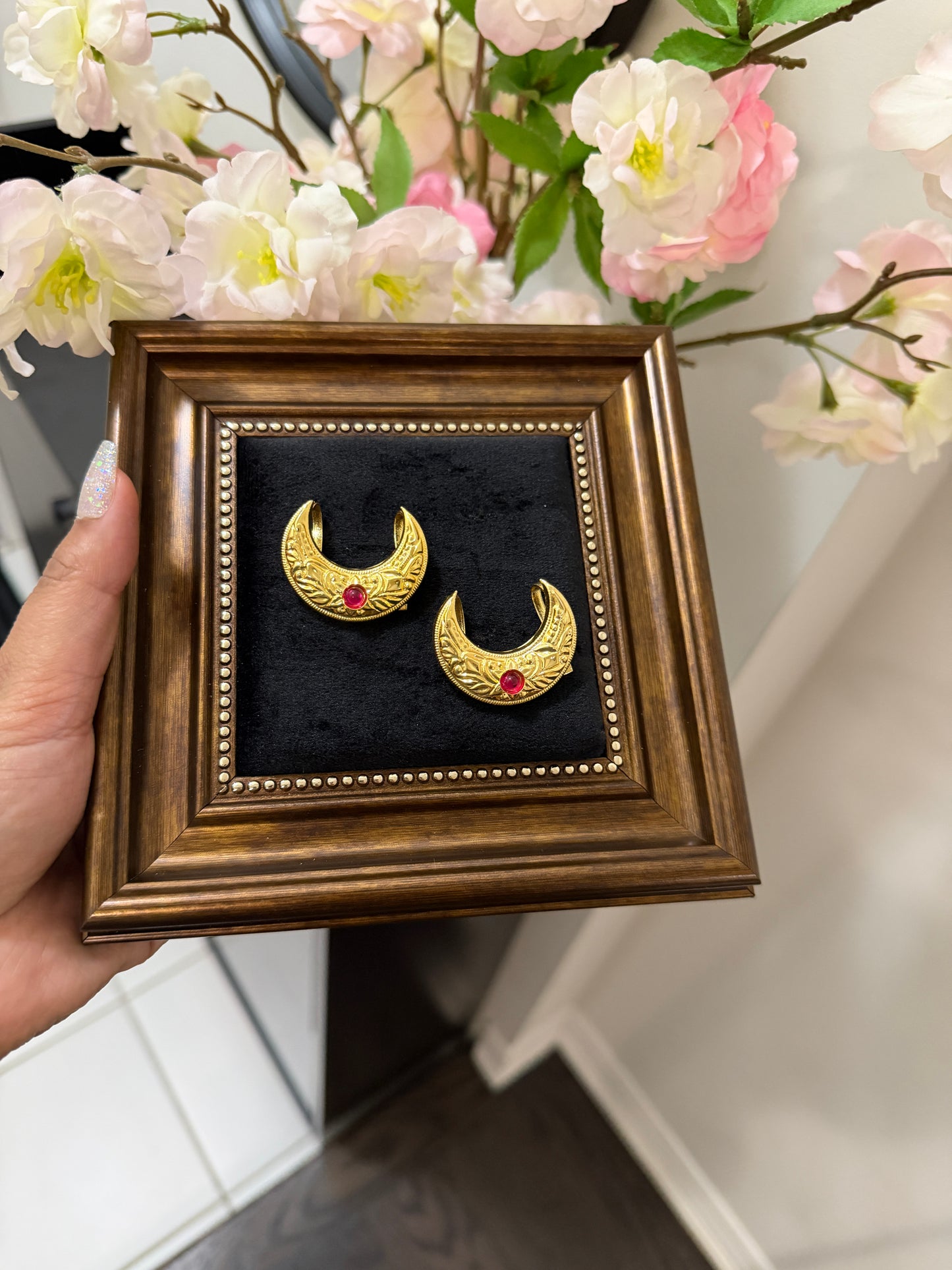 Manjit Real Look Moon Hair Clips (Pair)