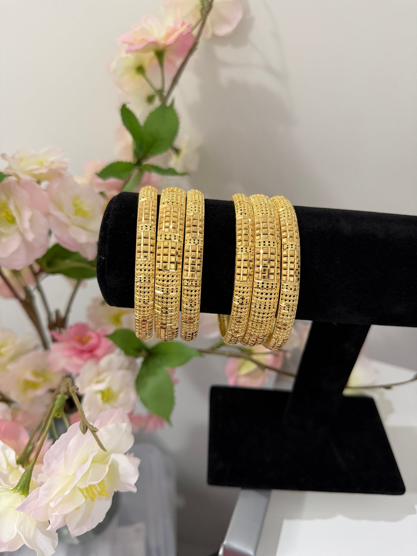 Mehwish Gold Forming Bangles (Set of 6)