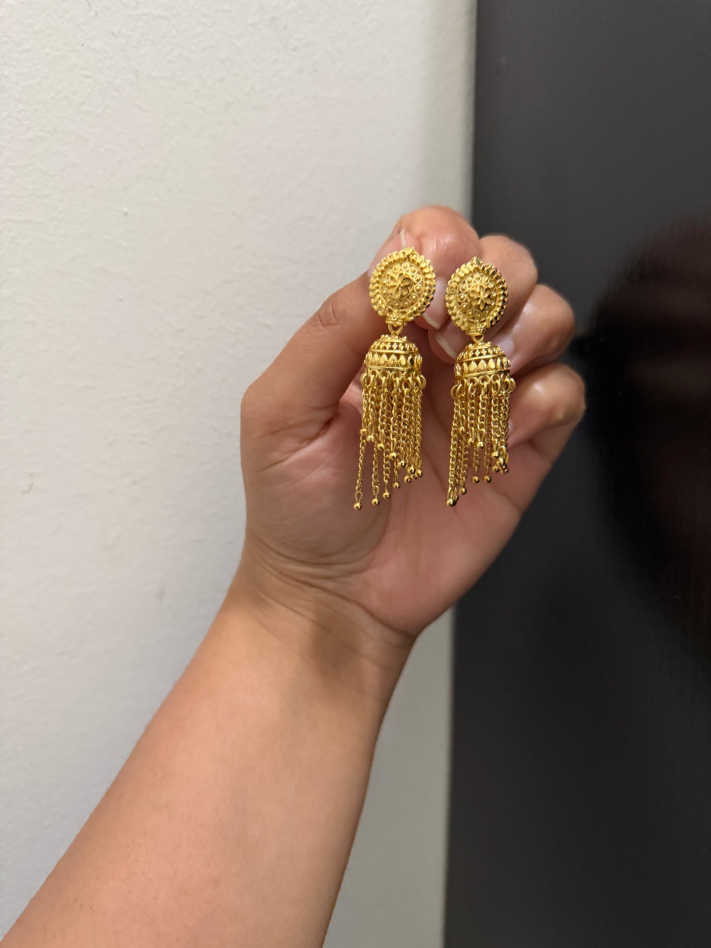 Karnit Gold Look Jhumki