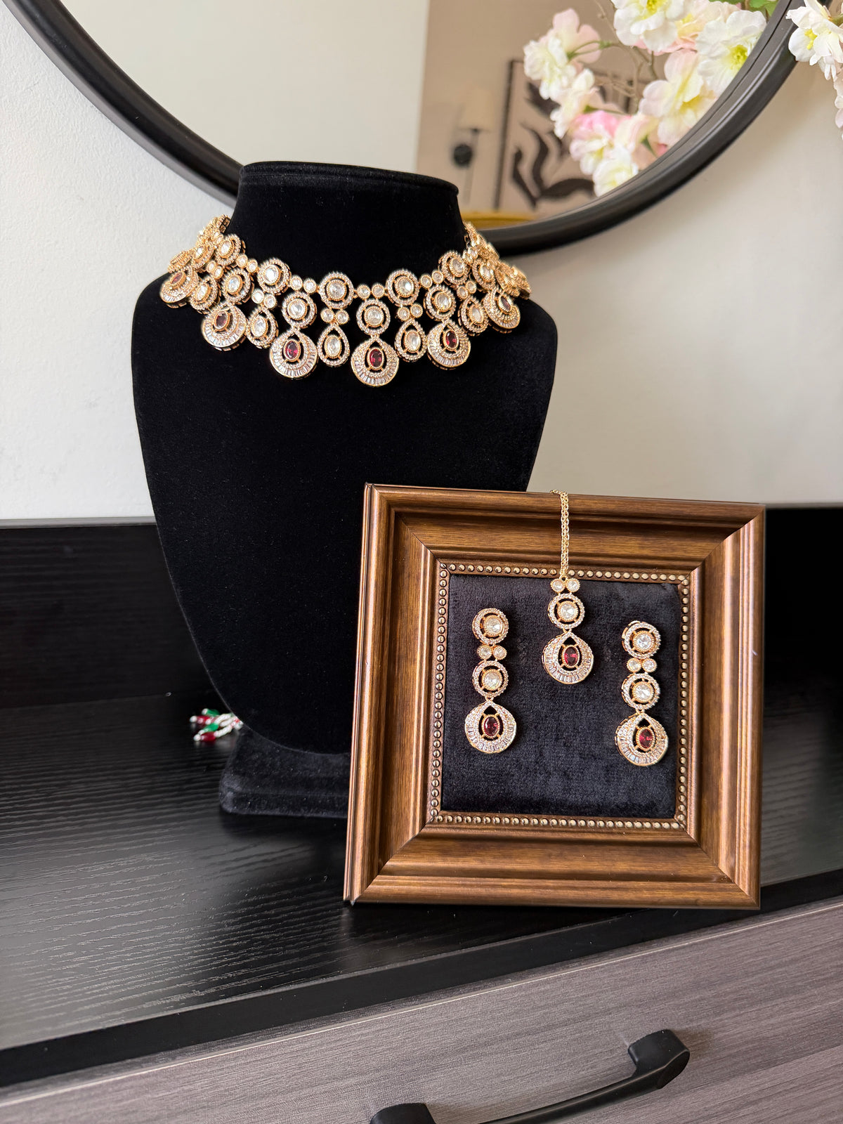 Yasmeen Kundan Gold Plated Set