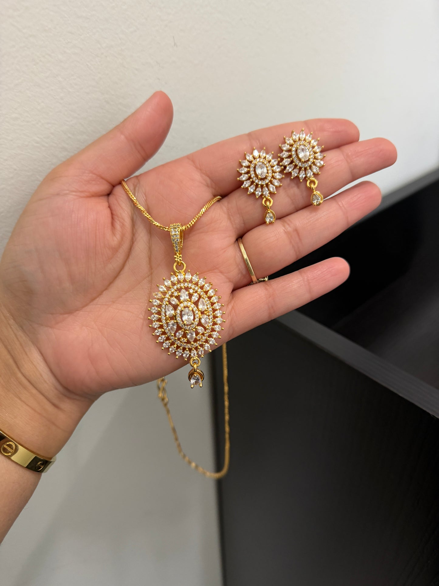 Preet Gold Plated Pendant Set