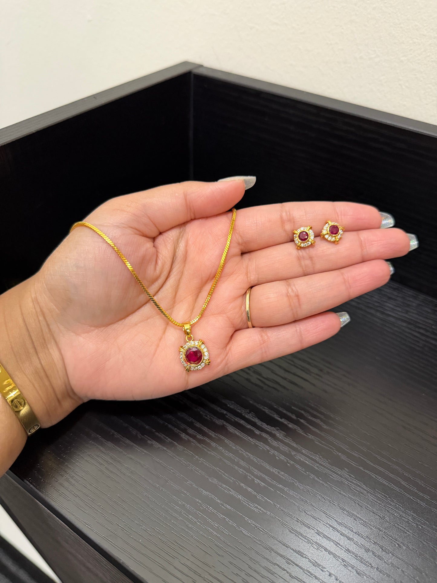 Saira Gold Plated Pendant Set