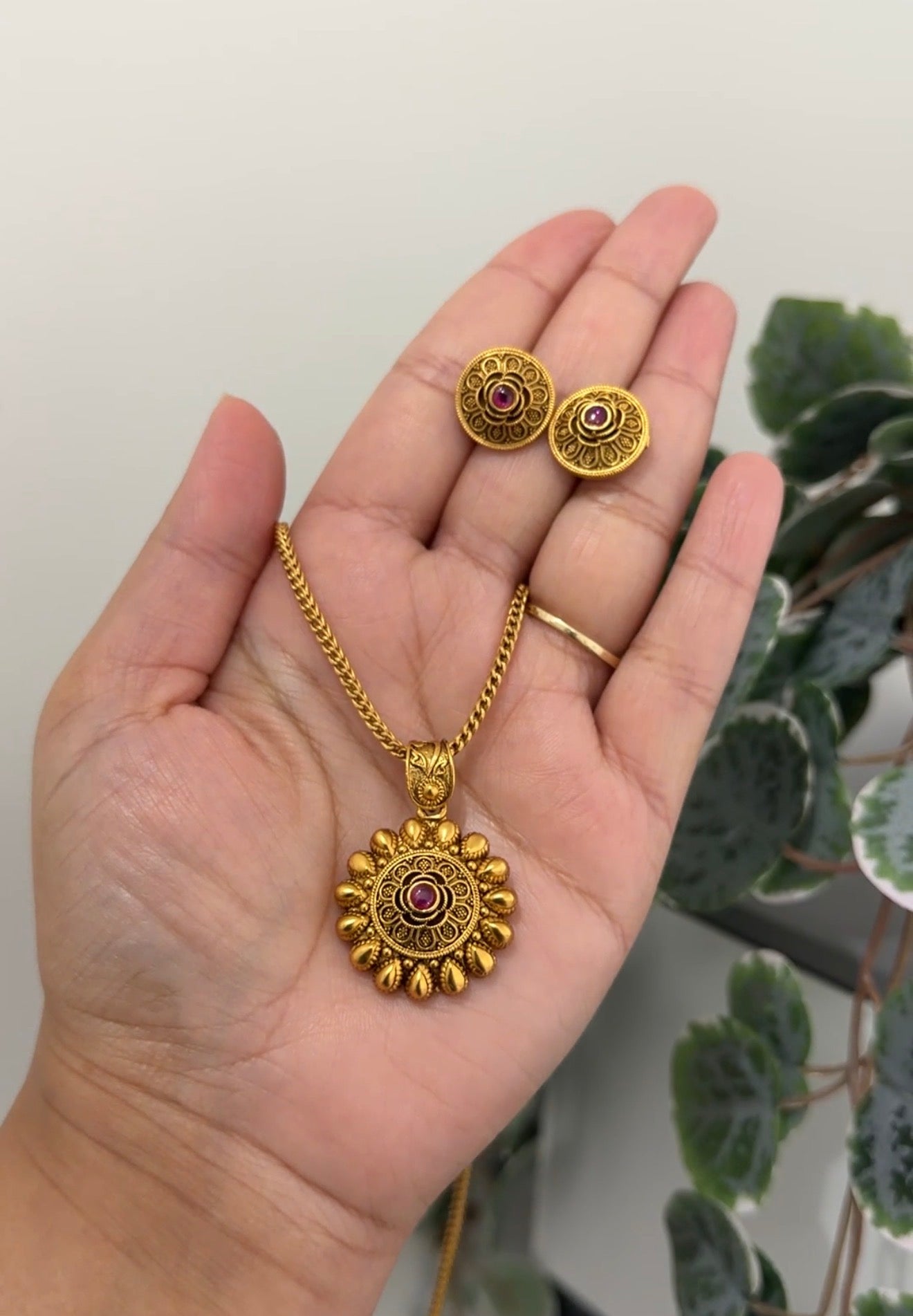 Inara Gold Plated Pendant Set
