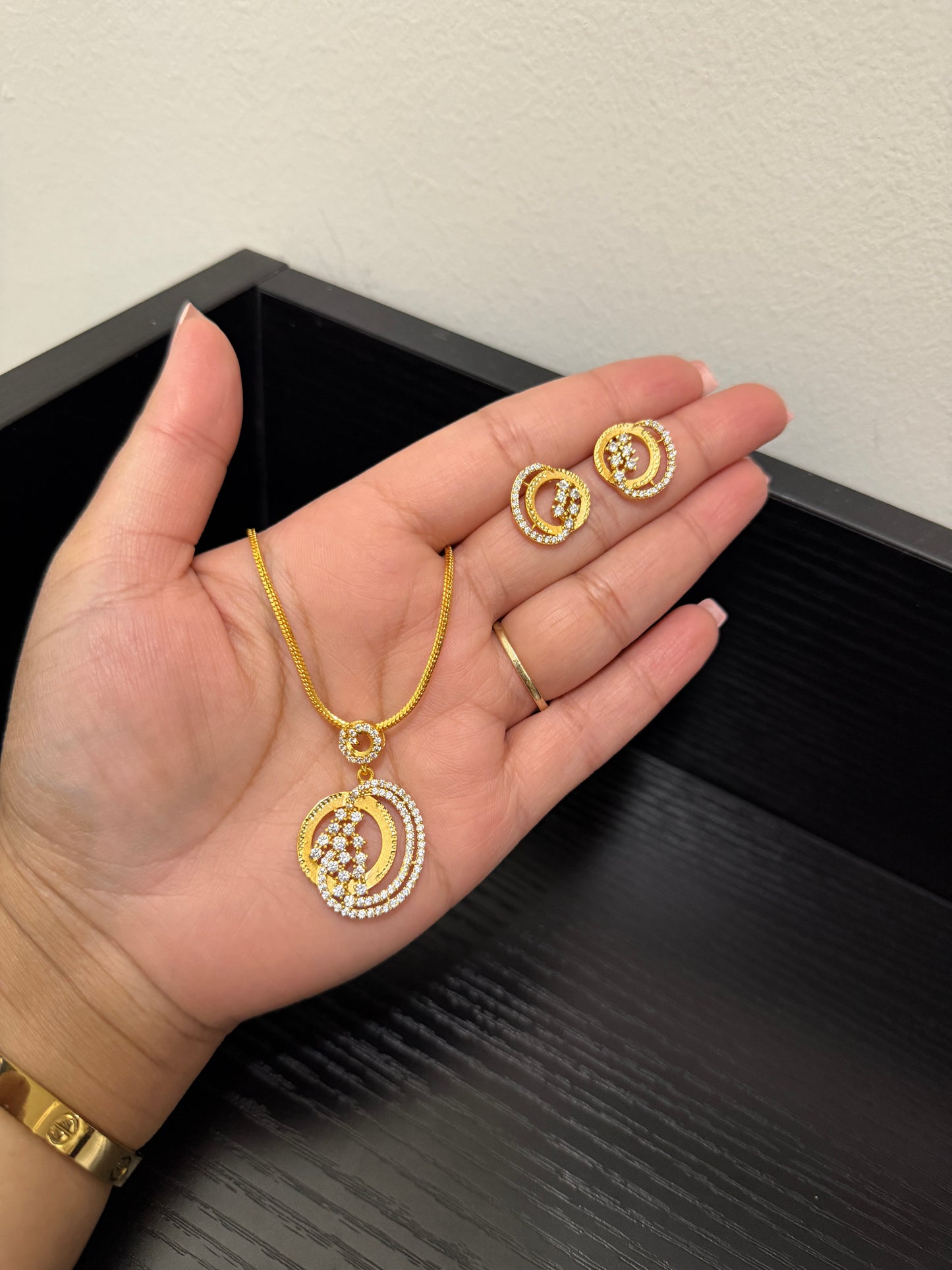 Heena Gold Plated Pendant Set