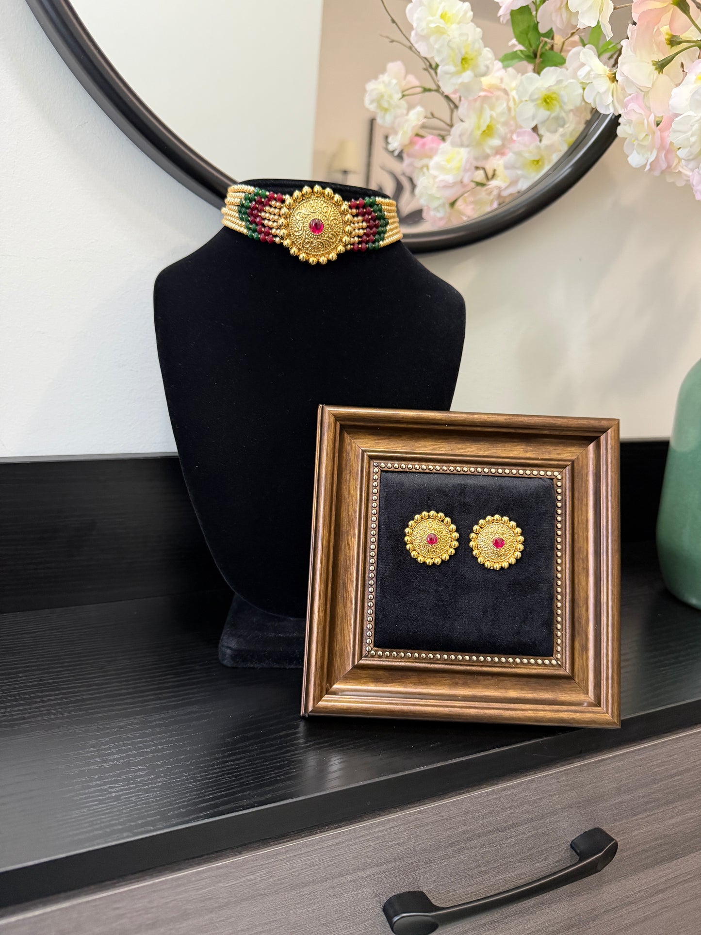 Amni Gold Plated Choker Set (Ruby&Green)