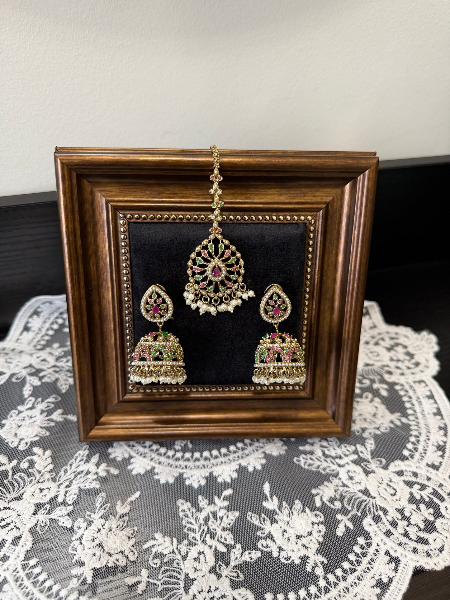 Mahira Jadau Jhumki Tikka Set (Ruby and Green)