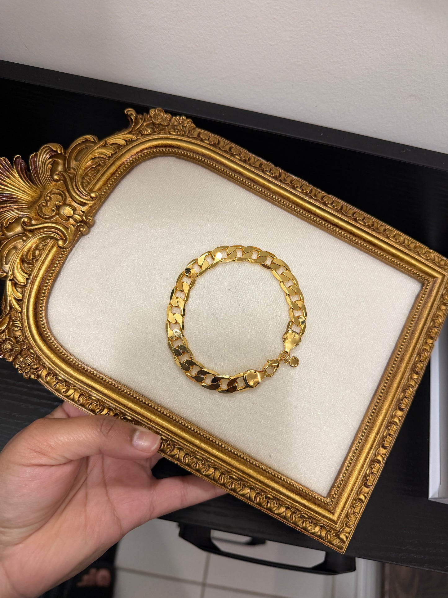 Viraaj Real Look Men Bracelet