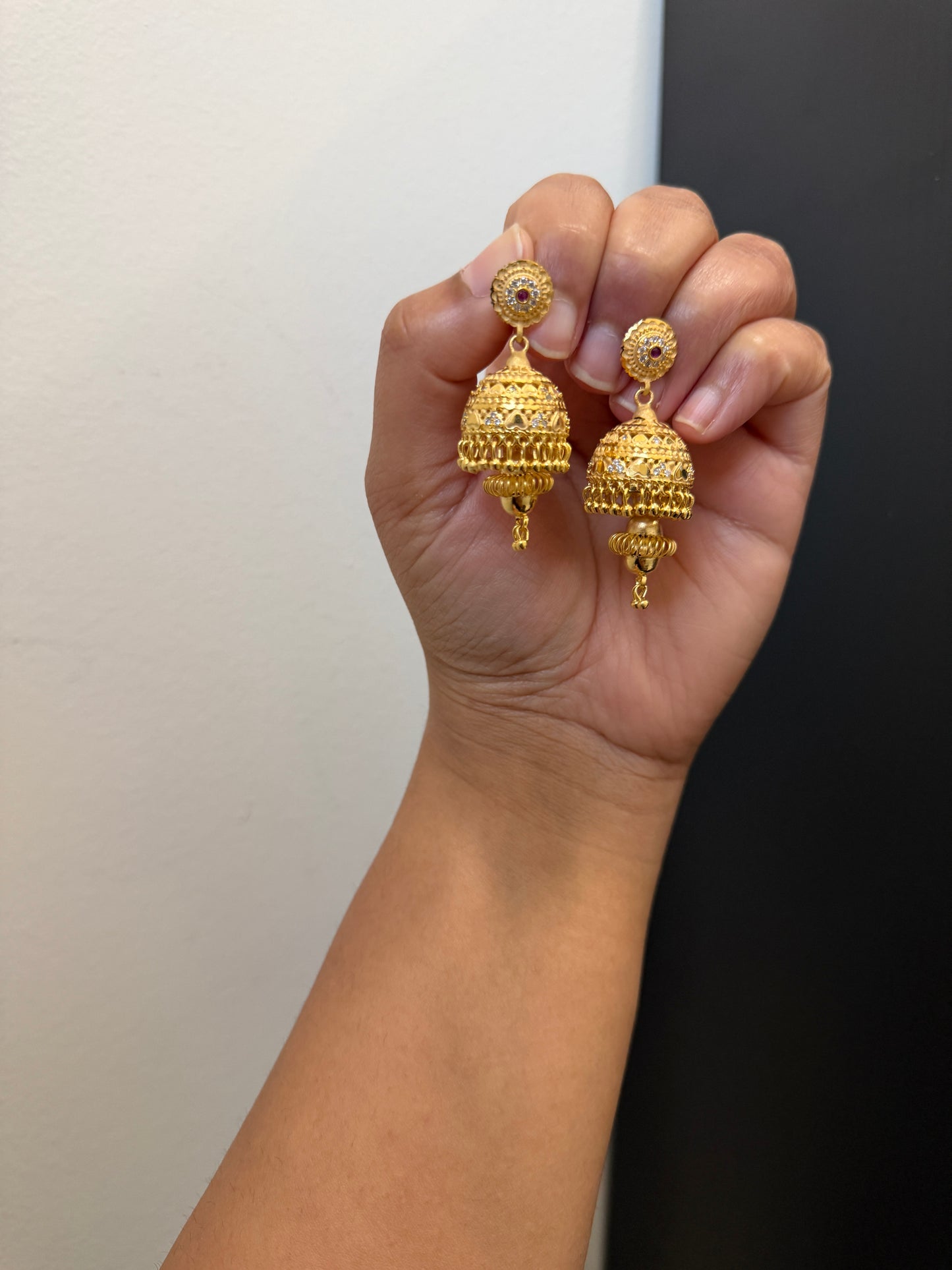 Manjit Gold Forming Earrings