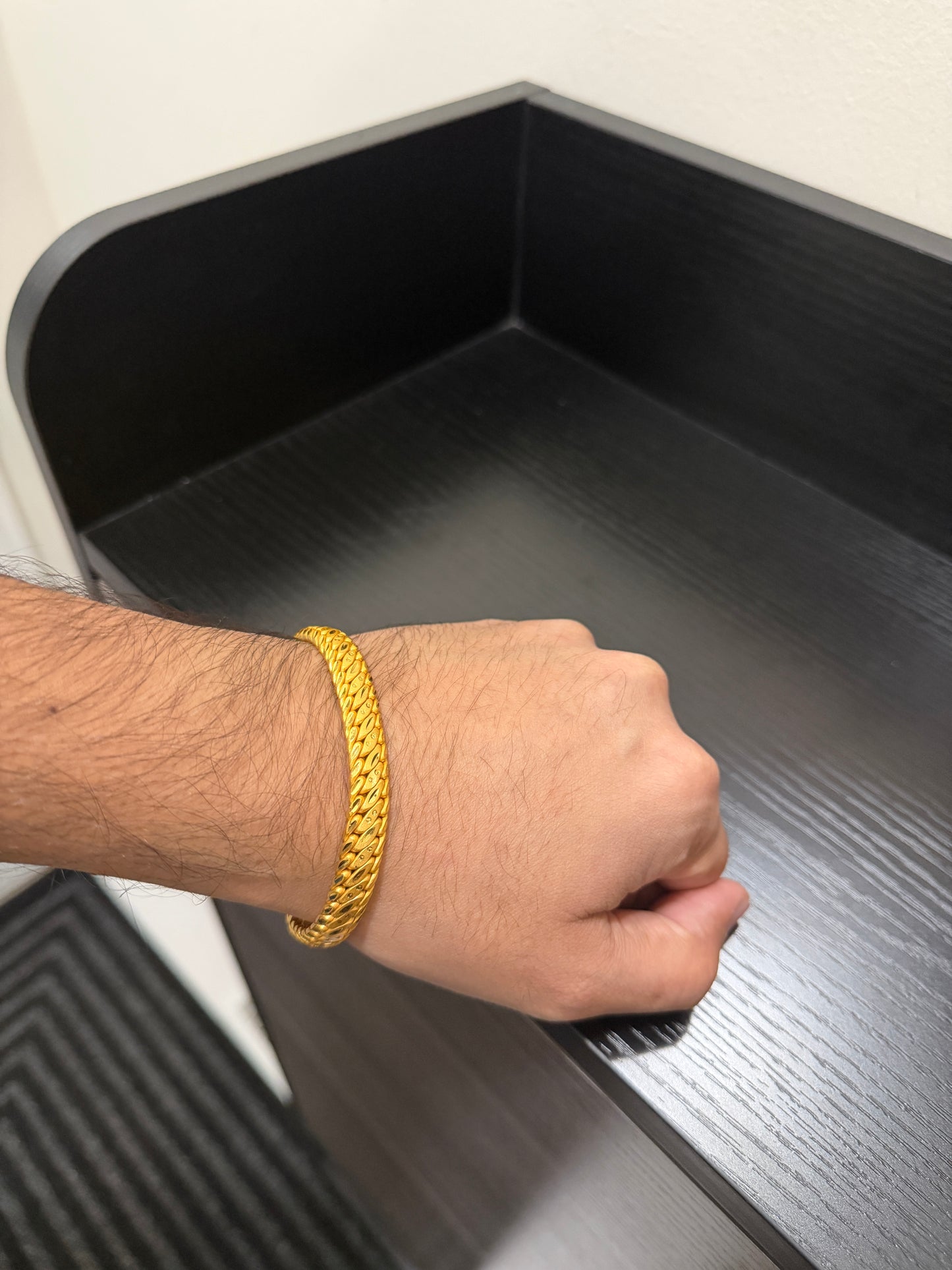 Hargun Real Look Men Bracelet