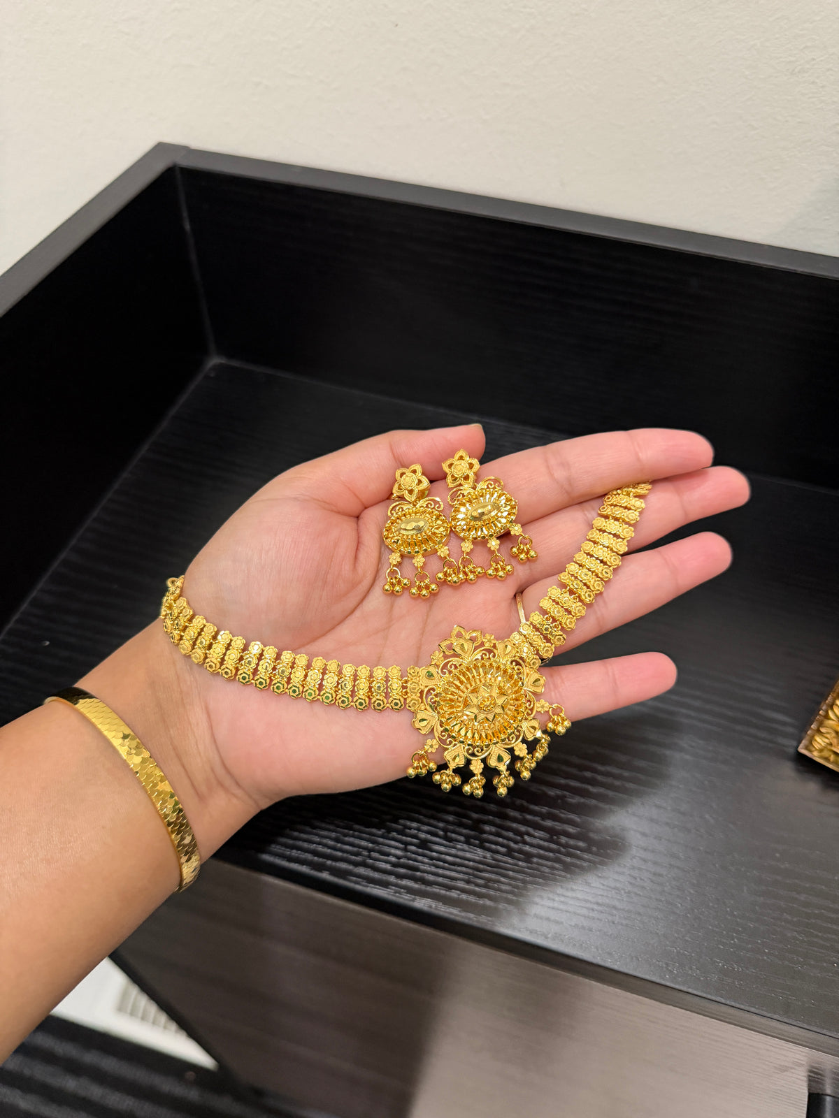 Kainaat Premium Forming Gold Set
