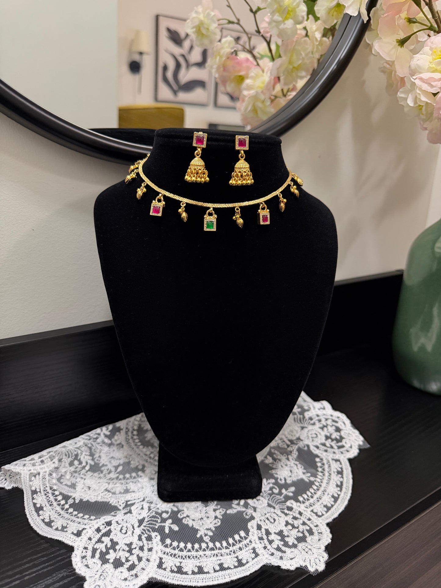 Taman Heritage Single Line Set (Ruby and Green)