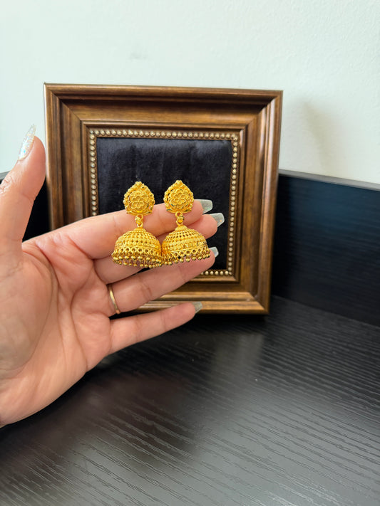 Veera Gold Look Jhumki
