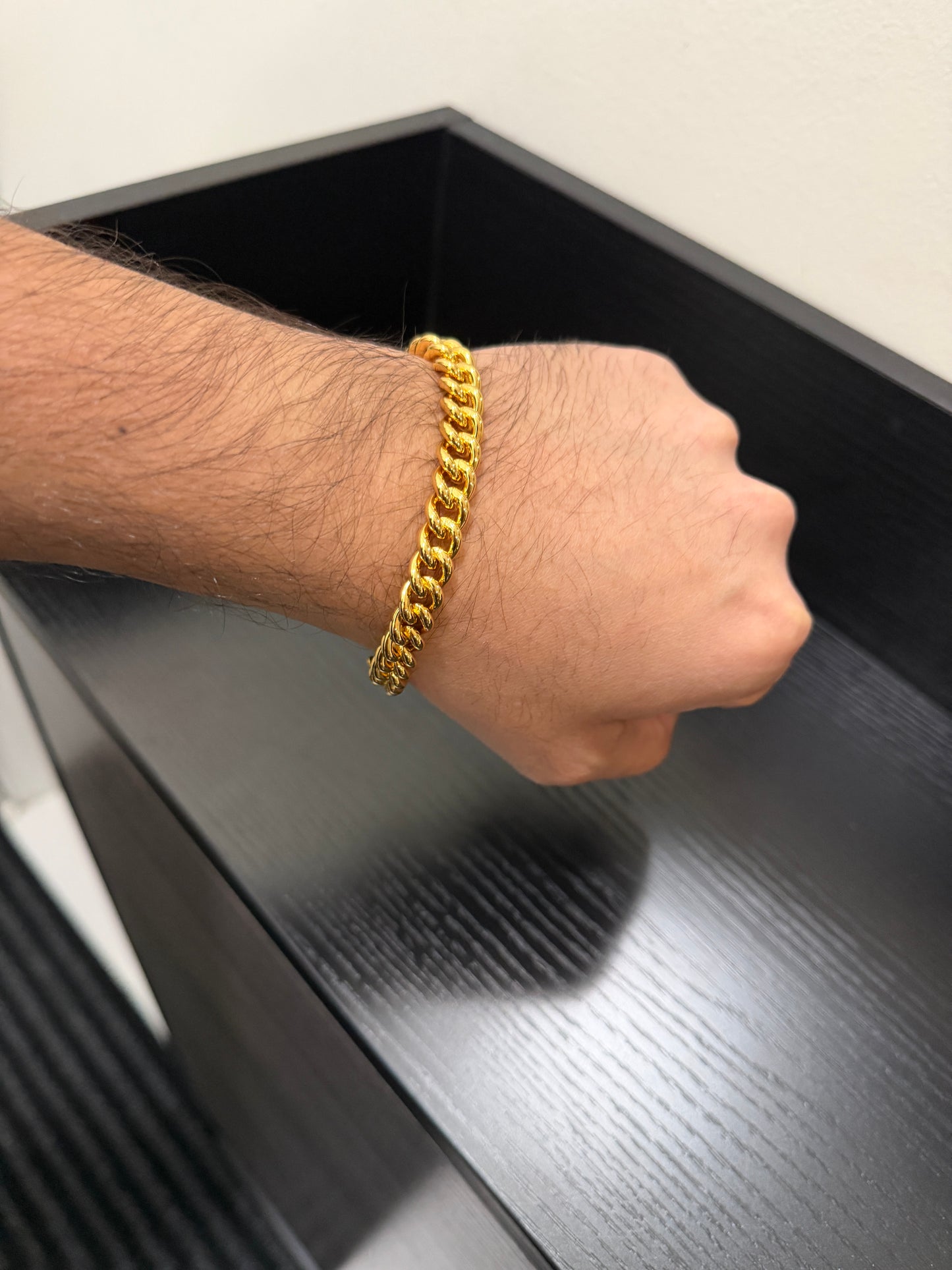 Gavin Real Look Men Bracelet