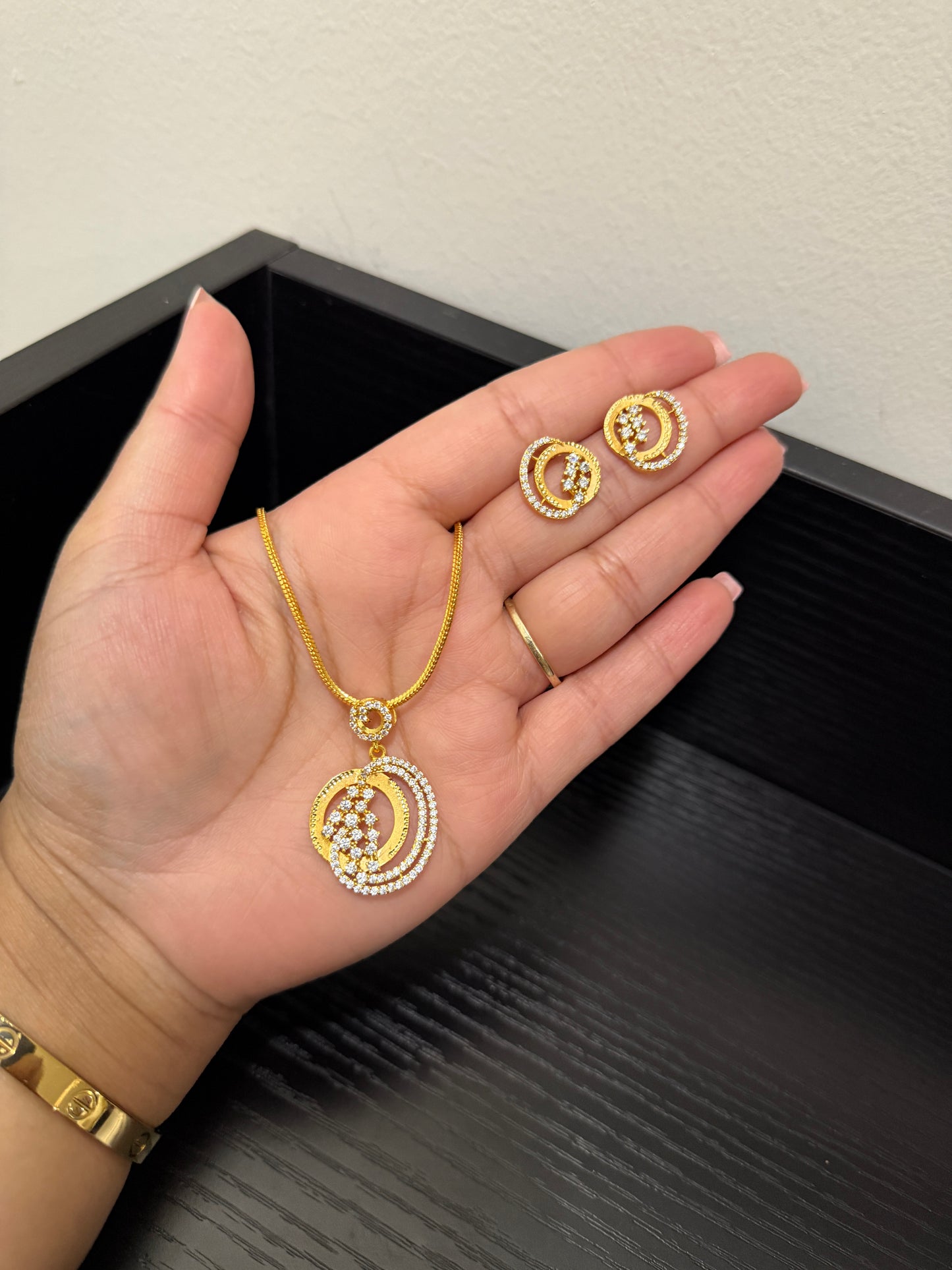 Heena Gold Plated Pendant Set