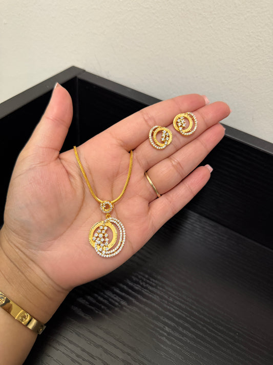 Heena Gold Plated Pendant Set