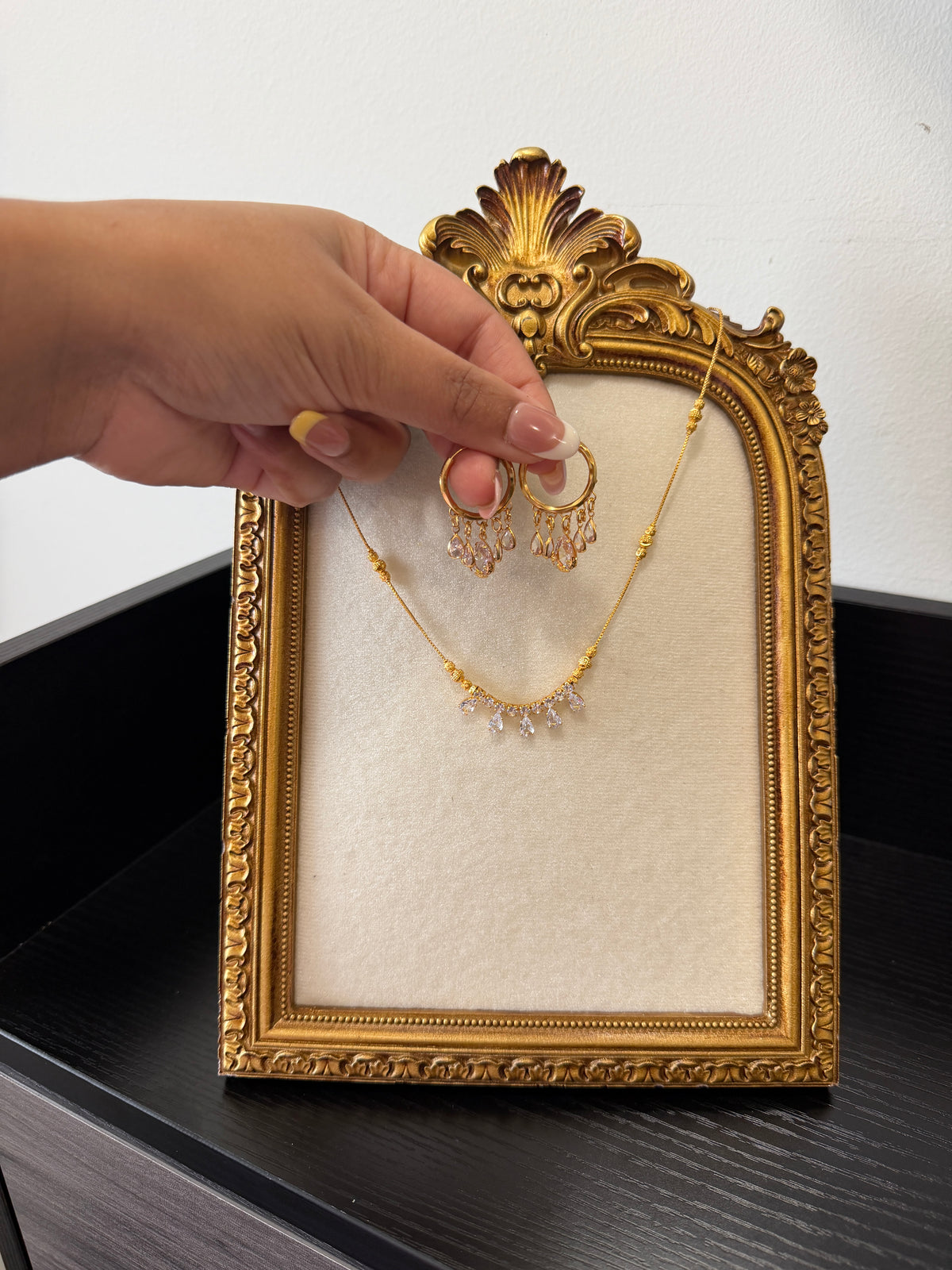 Yukti Premium Chain Set