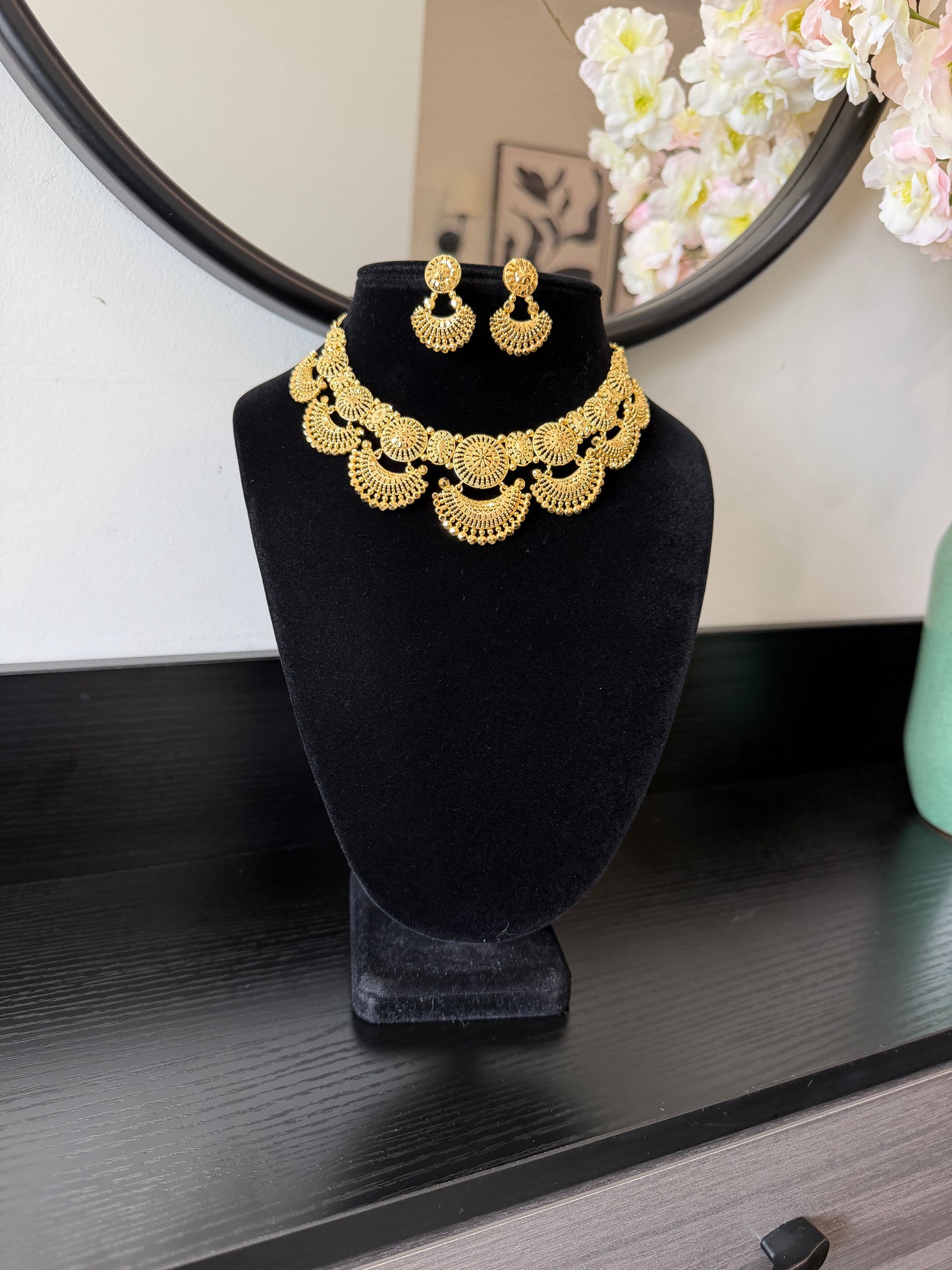Sukhnoor Premium Forming Gold Set