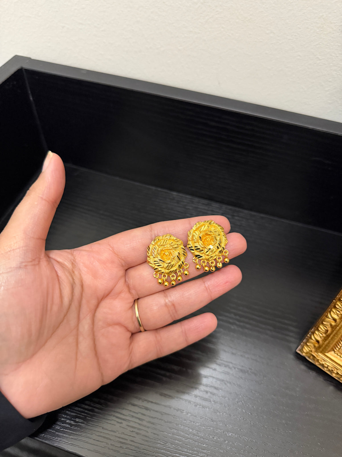 Jaspreet Gold Look Studs