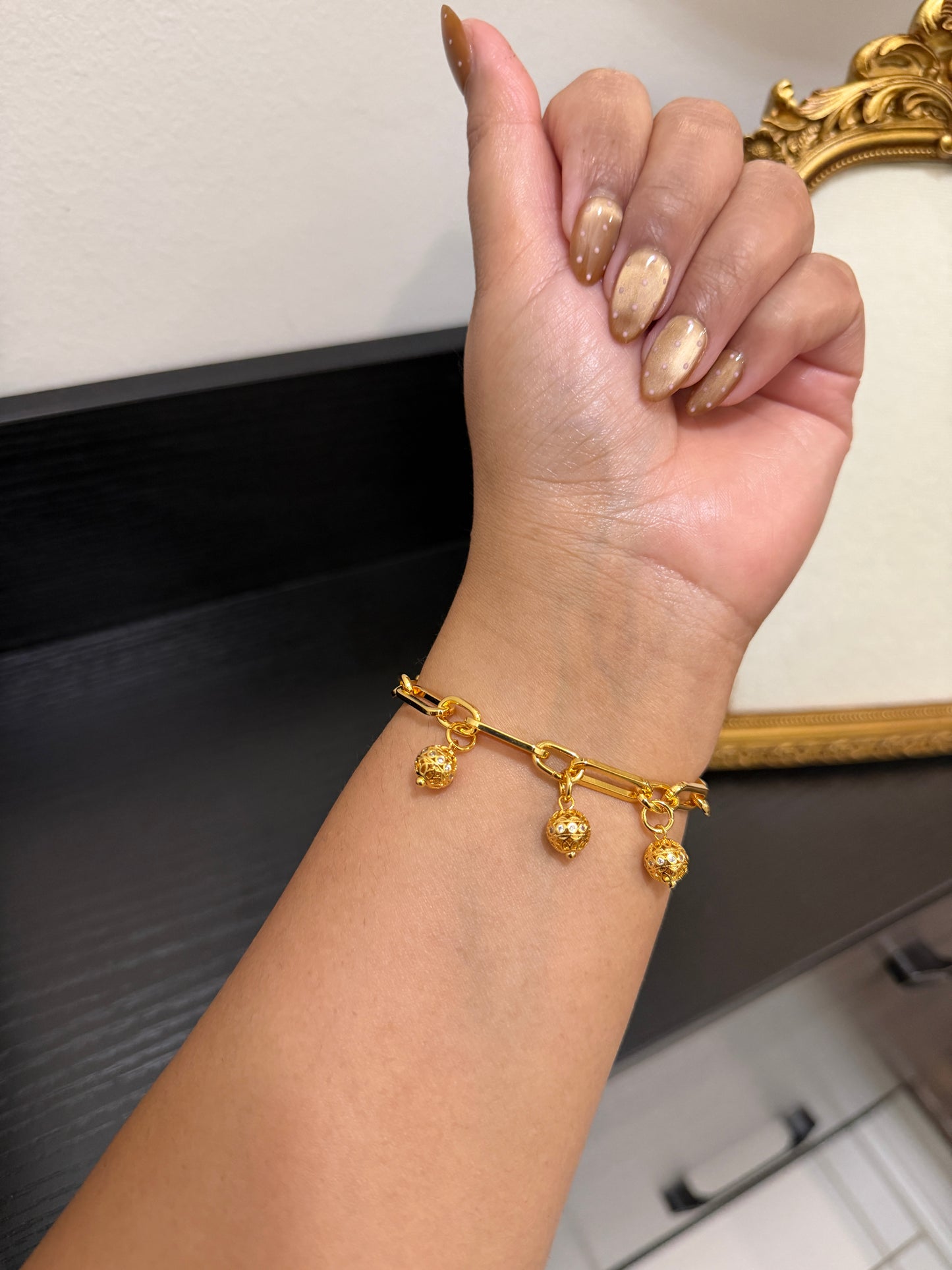 Harnaaz Real Look Bracelet