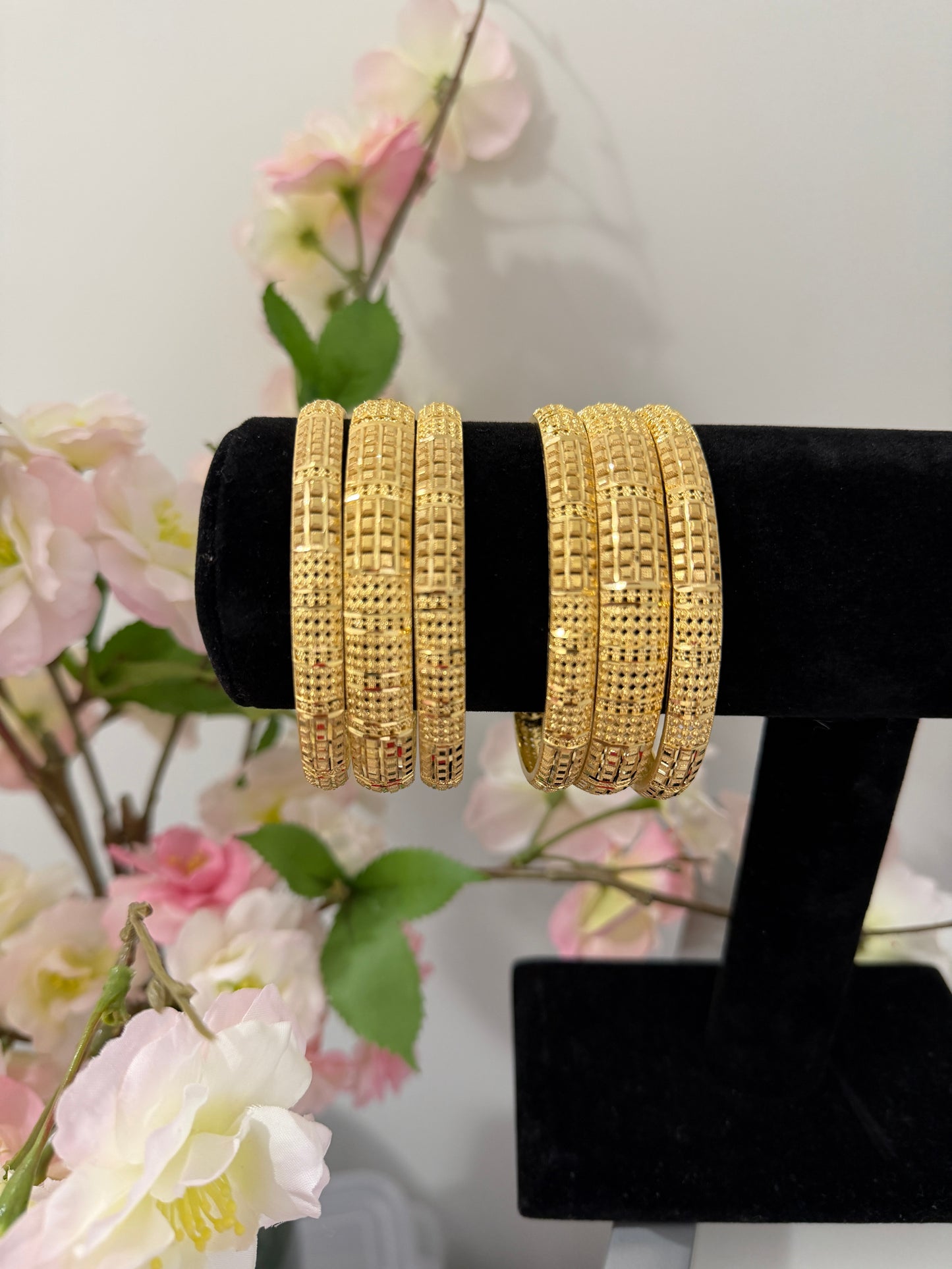 Mehwish Gold Forming Bangles (Set of 6)