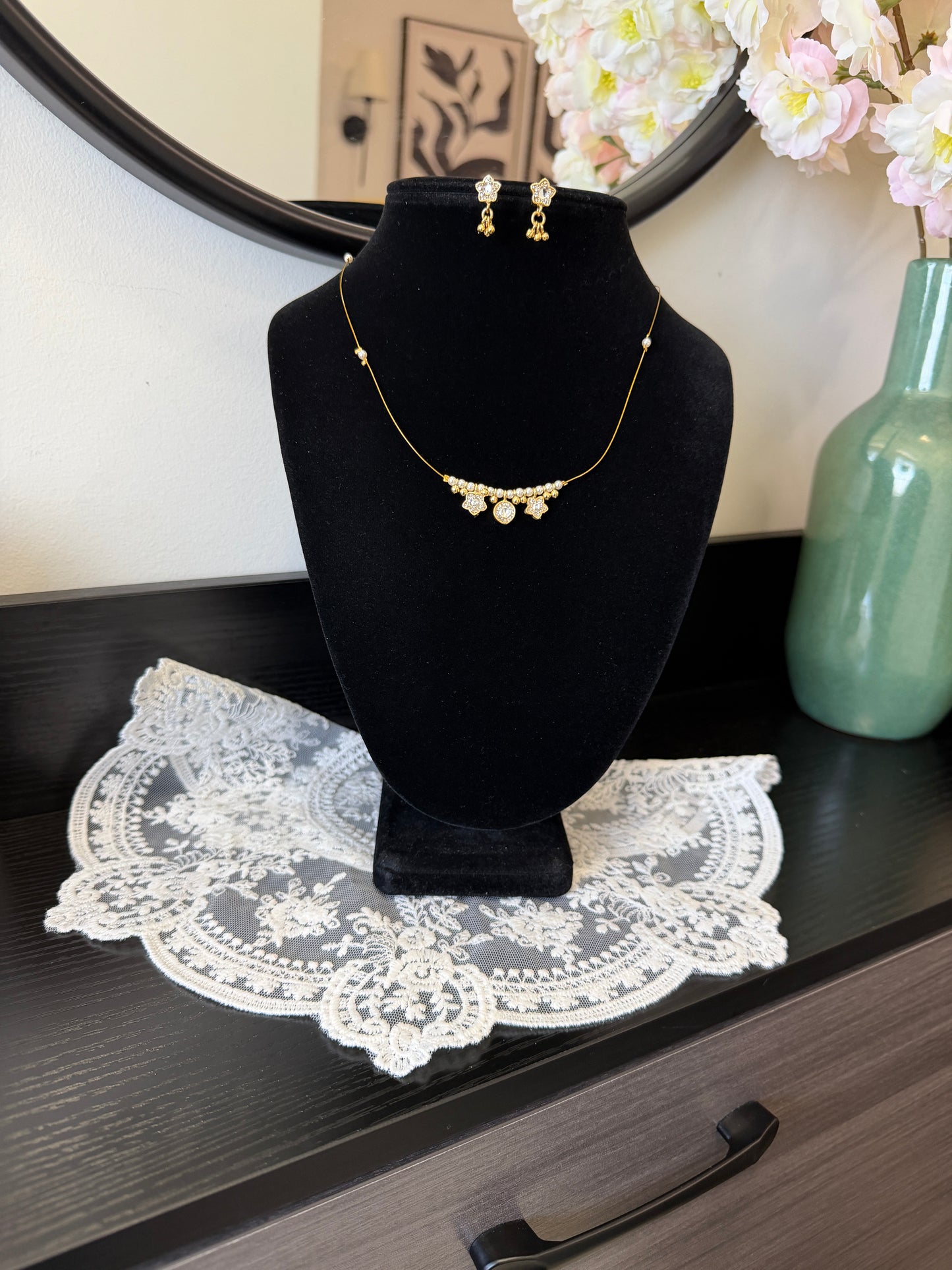 Neetu Invisible Chain Set
