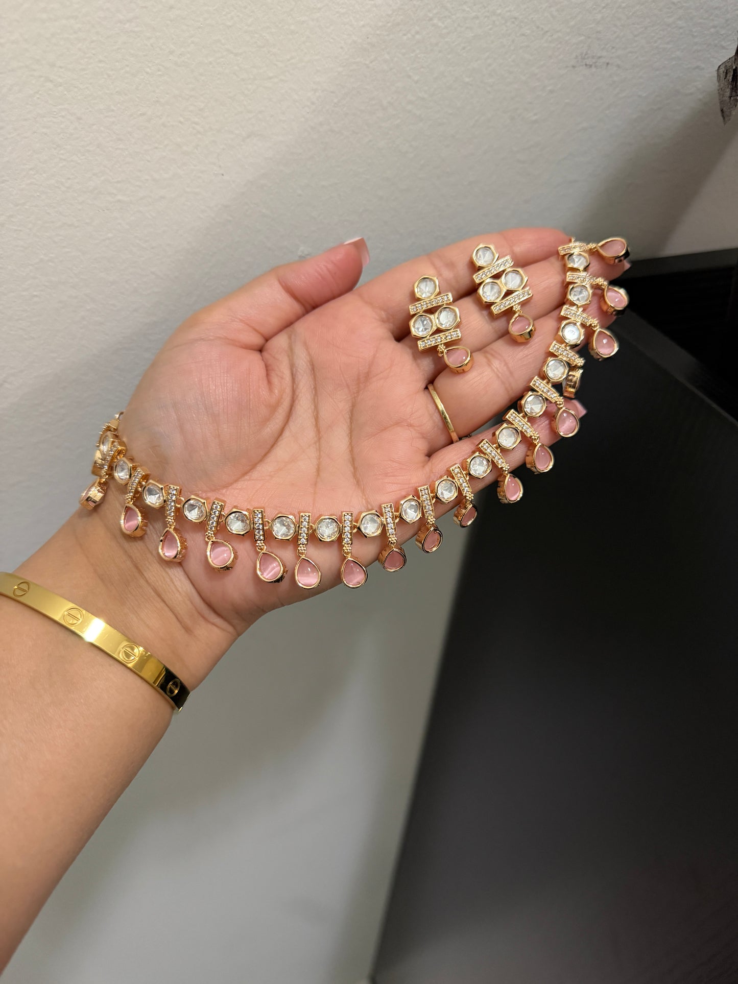 Huma Tyaani Kundan Set (Pink)