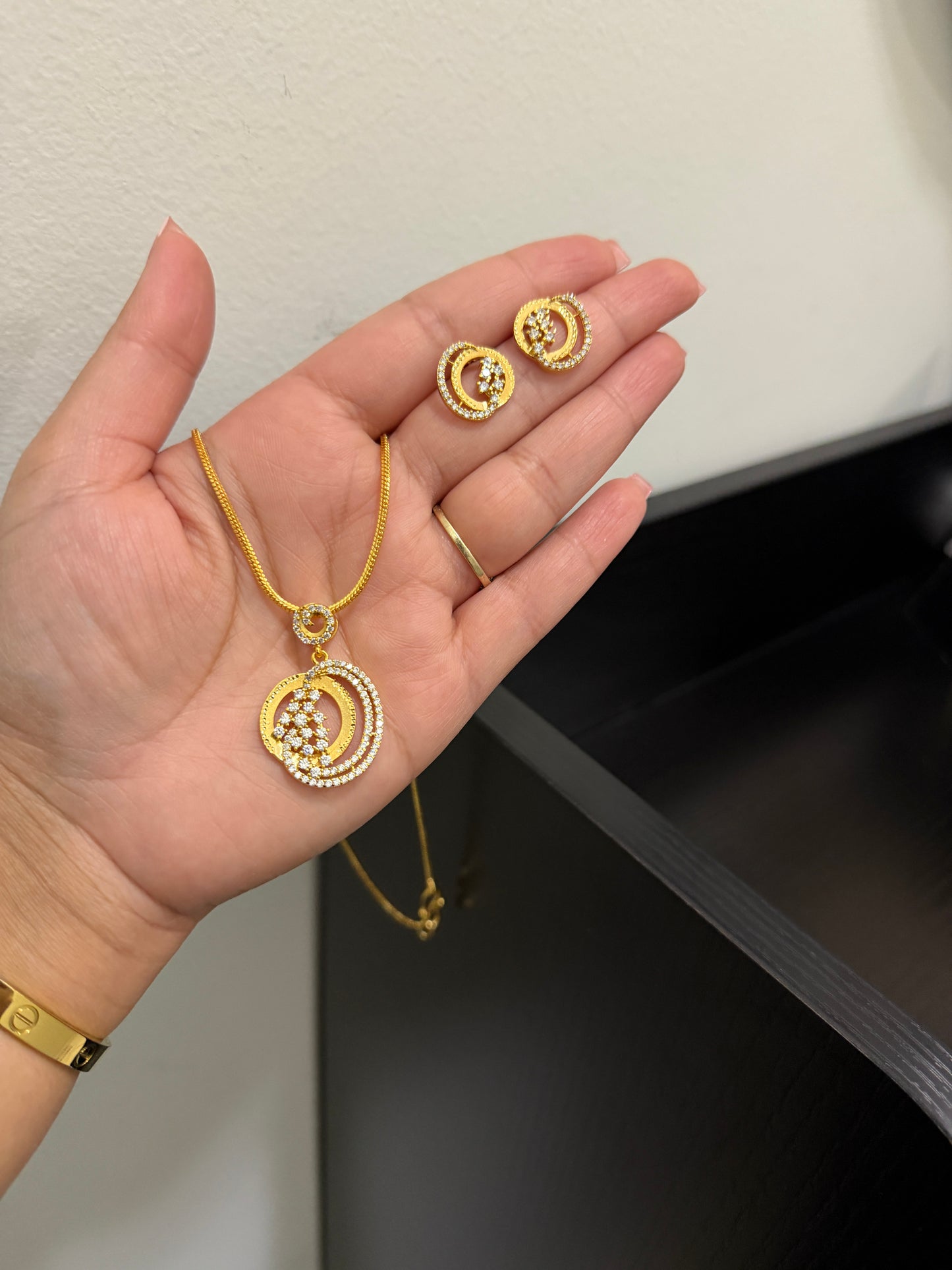 Heena Gold Plated Pendant Set