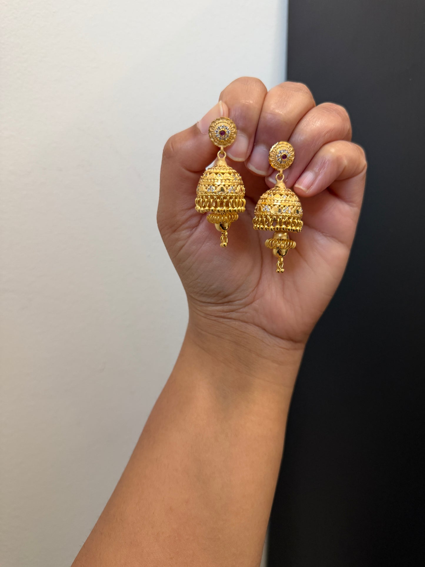 Manjit Gold Forming Earrings