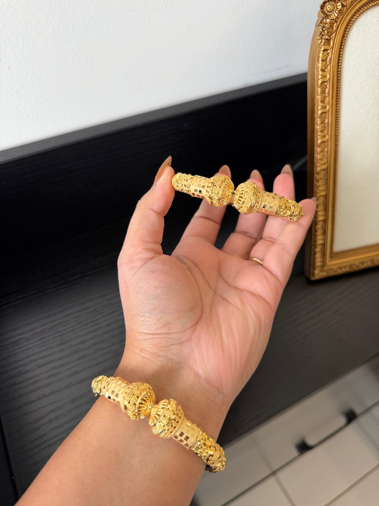Satbir Gold Forming Bangles