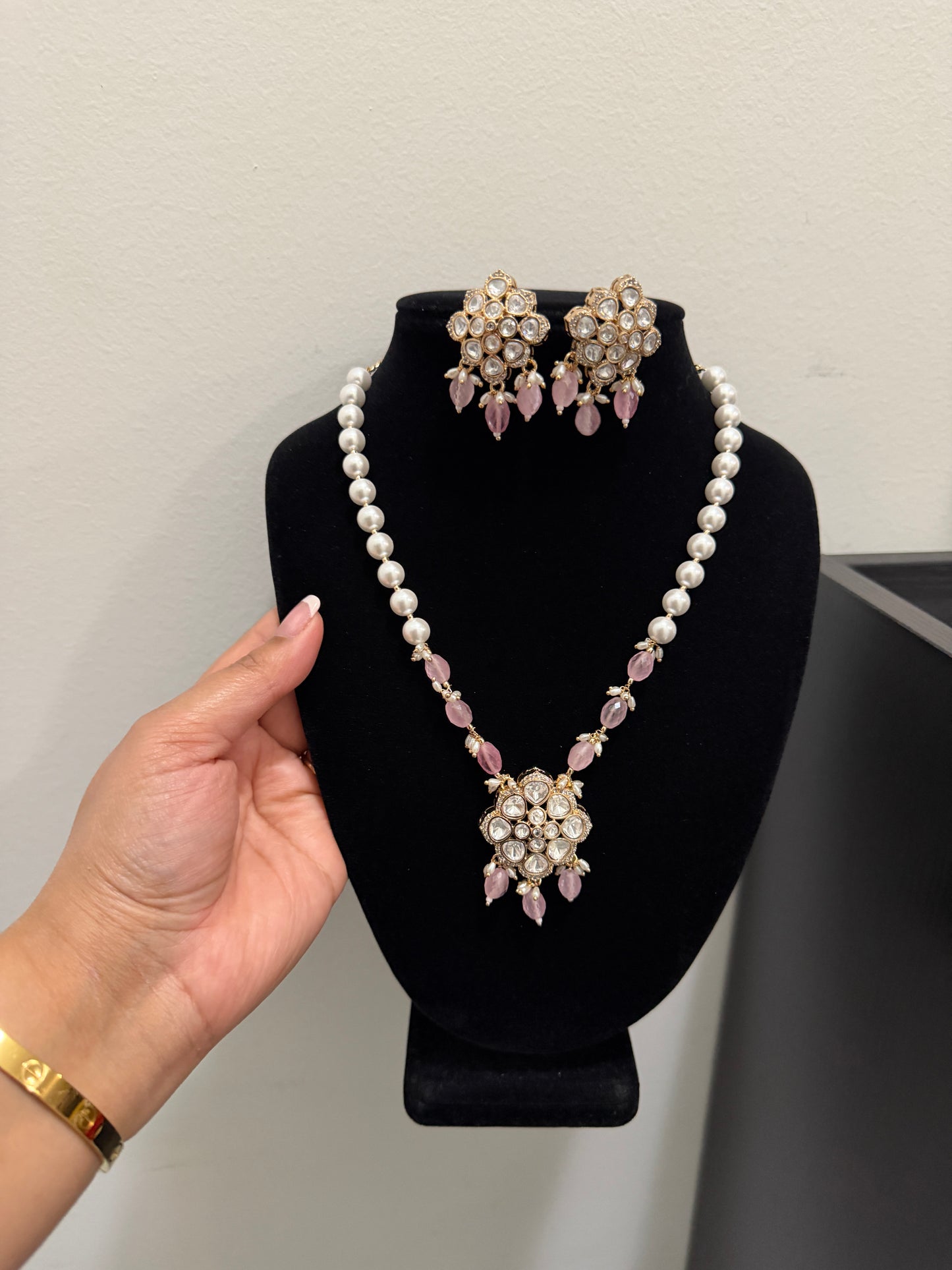 Bhavya Tyaani Kundan Set (Pink)