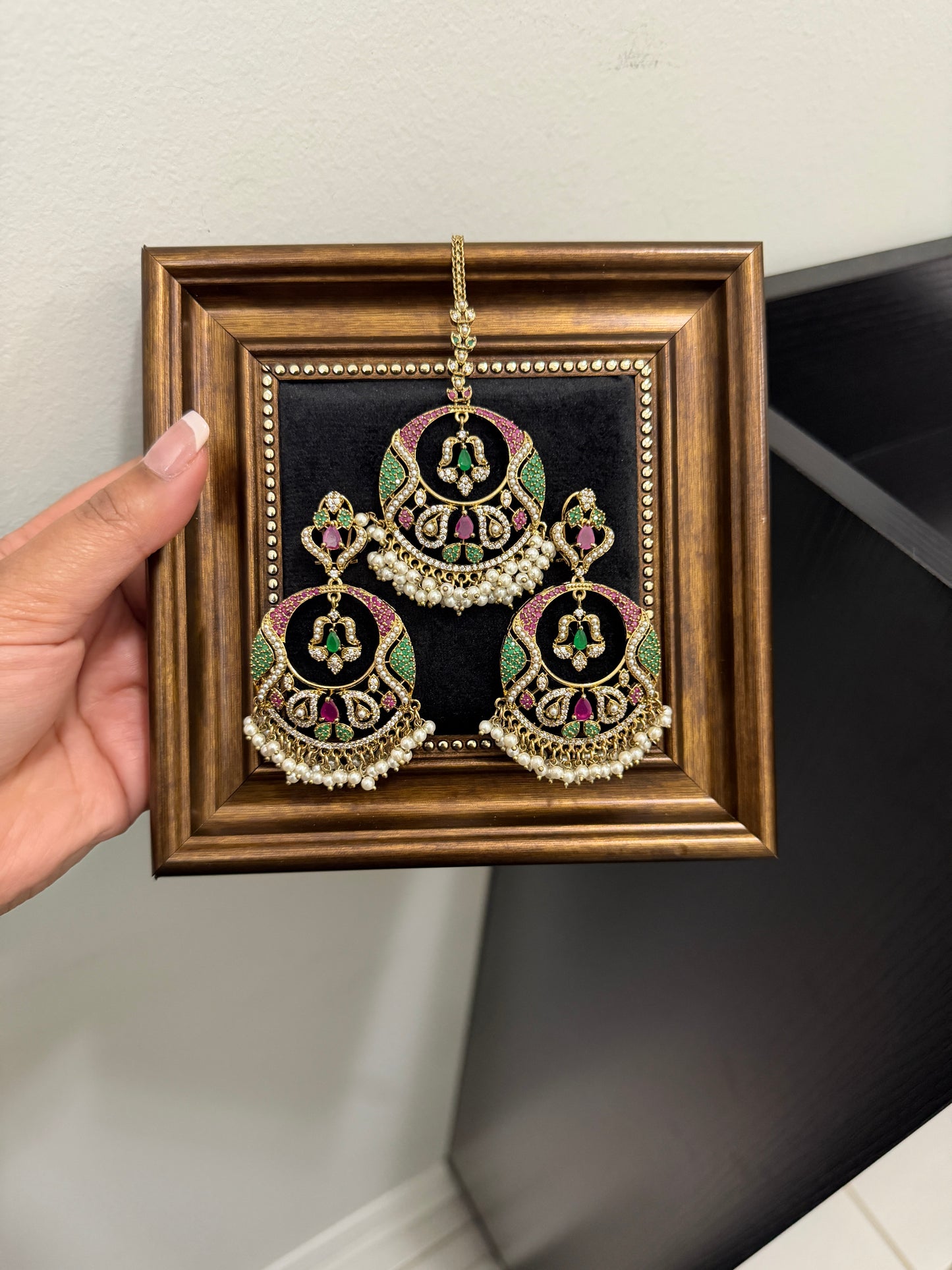Aleena Statement Jadau Earrings Tikka Set