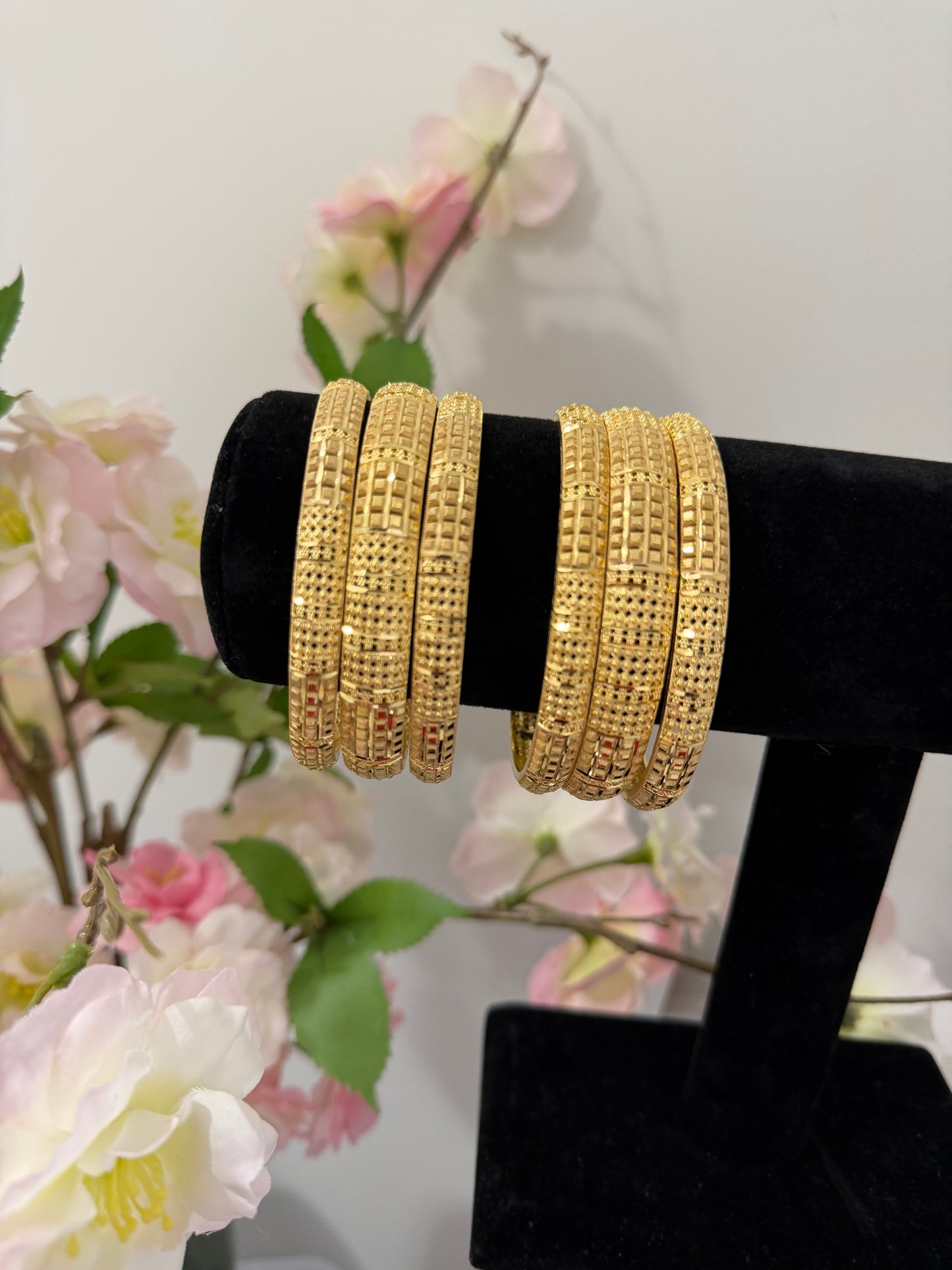 Mehwish Gold Forming Bangles (Set of 6)