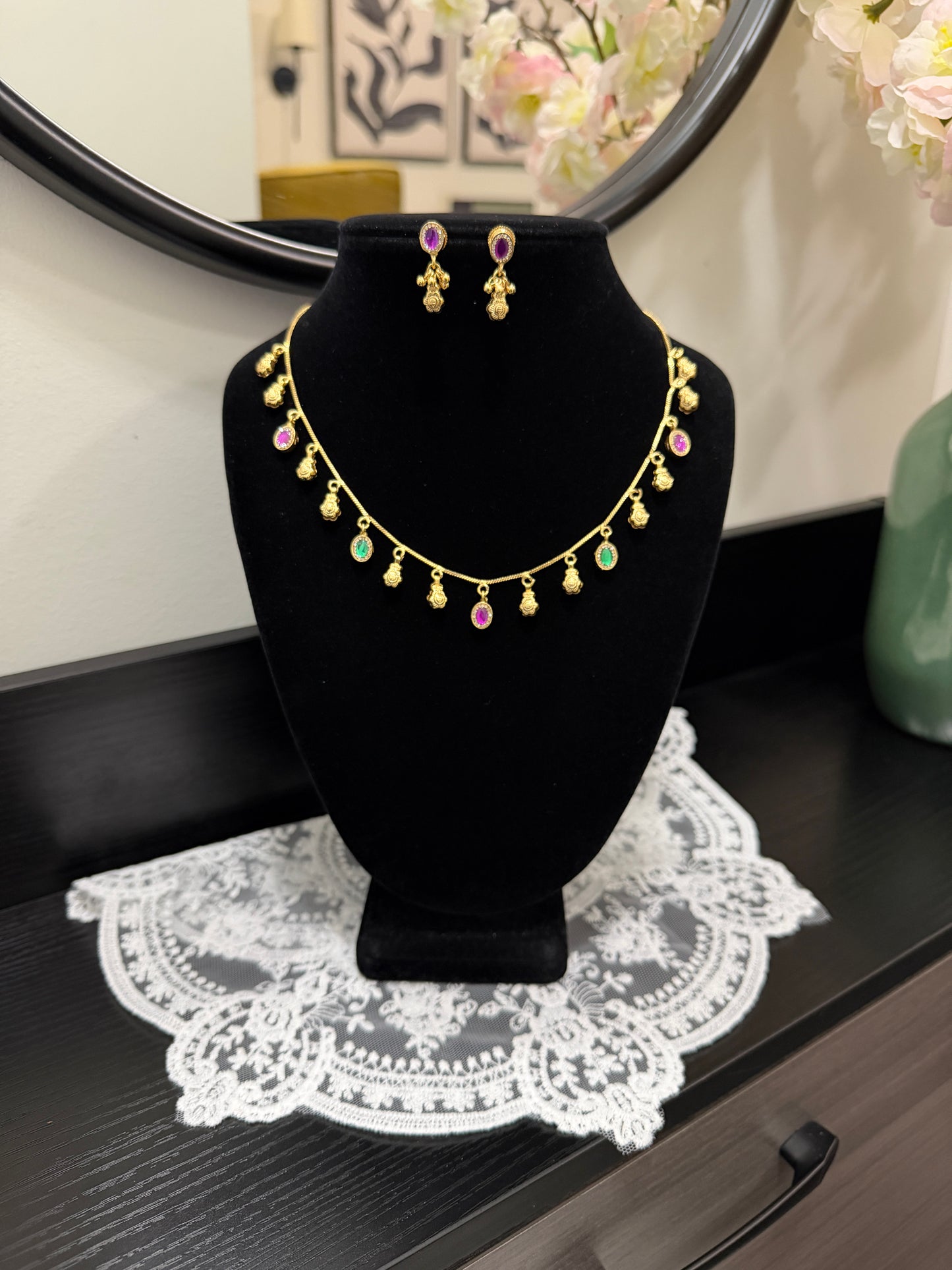 Neet Heritage Chain Set