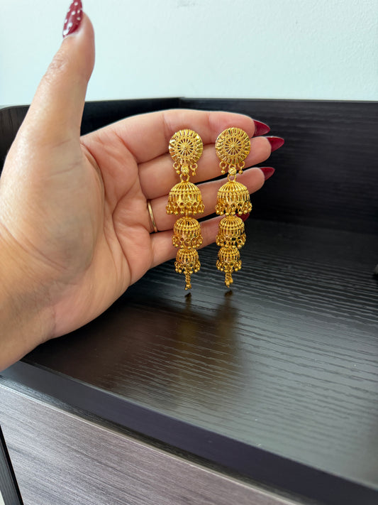 Heer Gold Look Jhumki