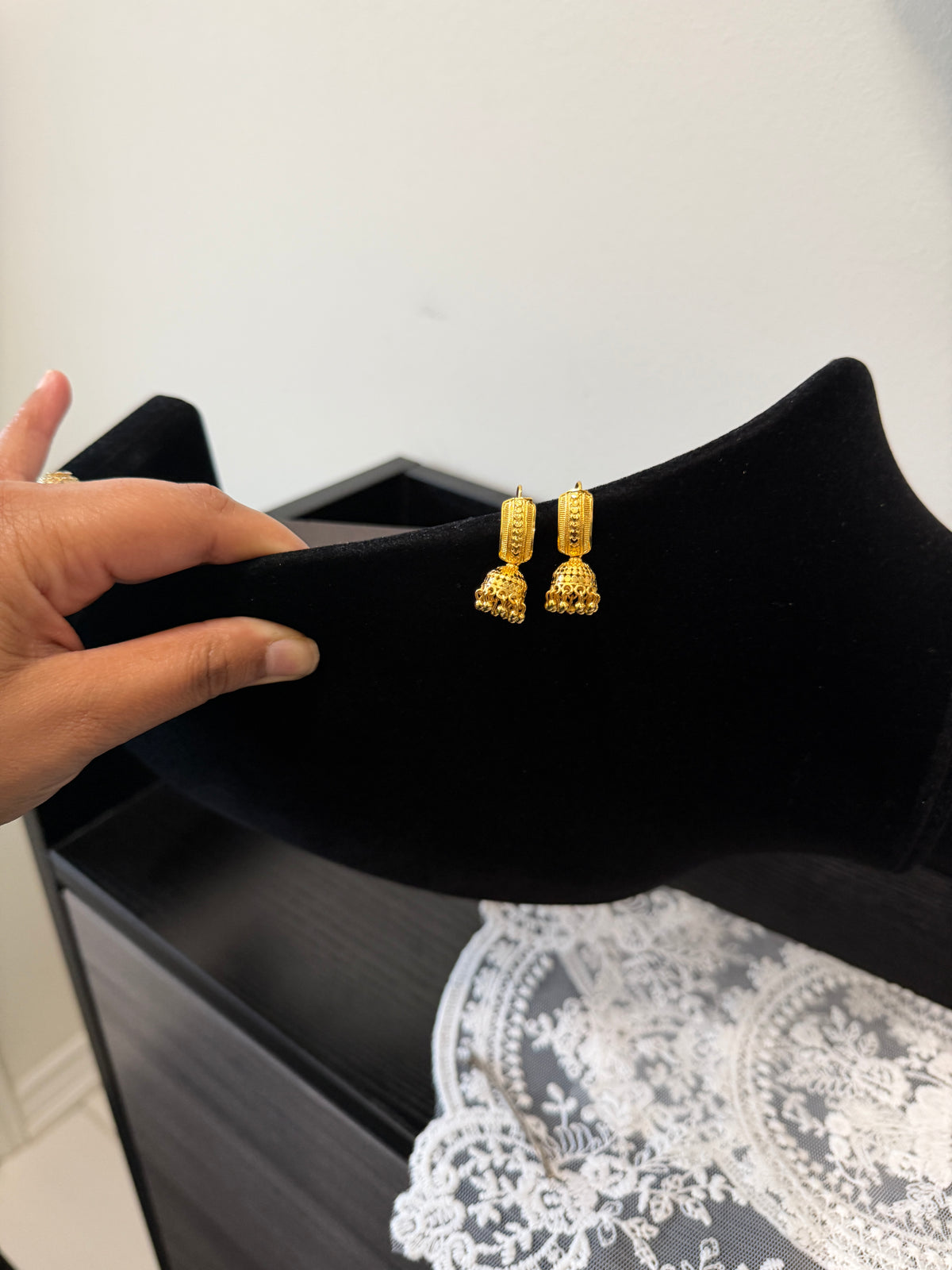 Hernoor Gold Look Earrings