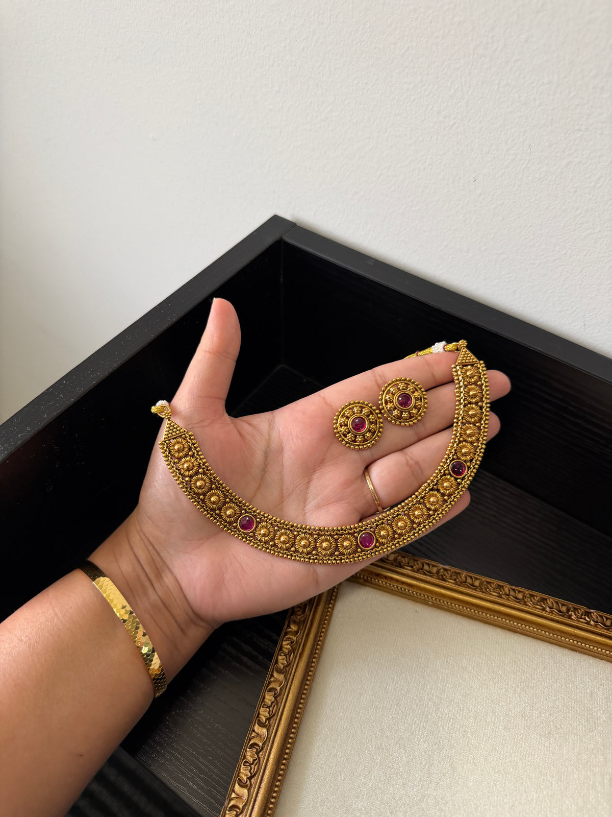 Bineet Micro Gold Plated Set (Ruby)
