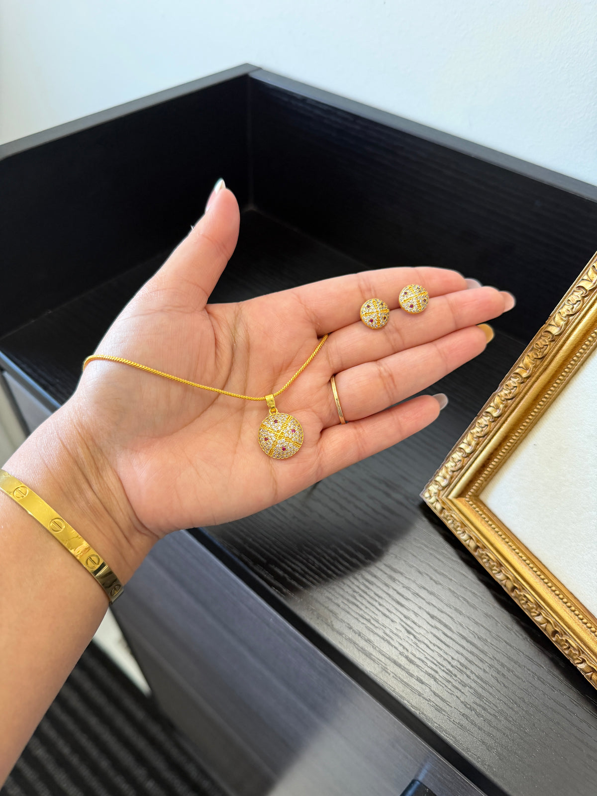 Gurleen Gold Plated Pendant Set