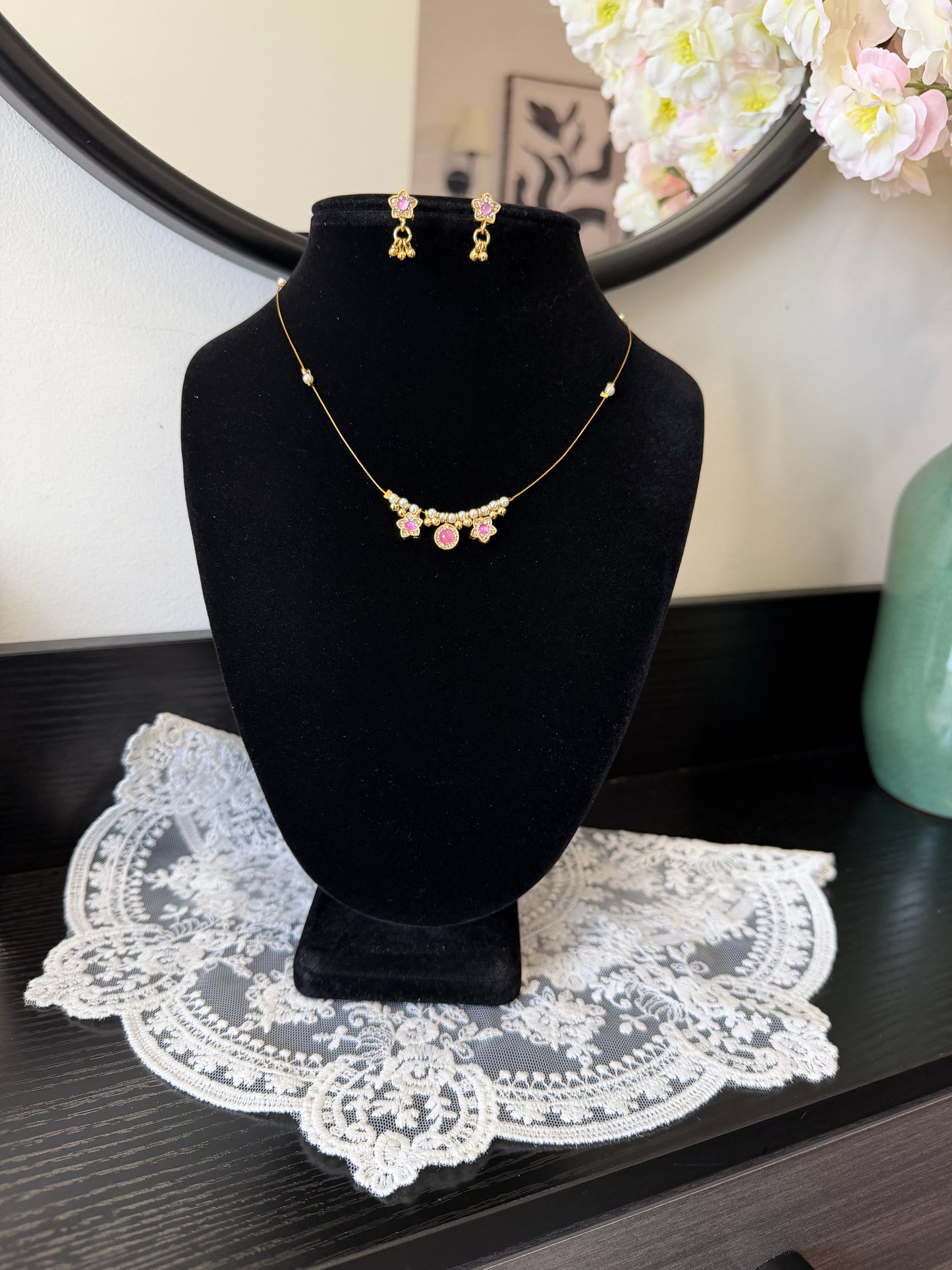 Neetu Invisible Chain Set