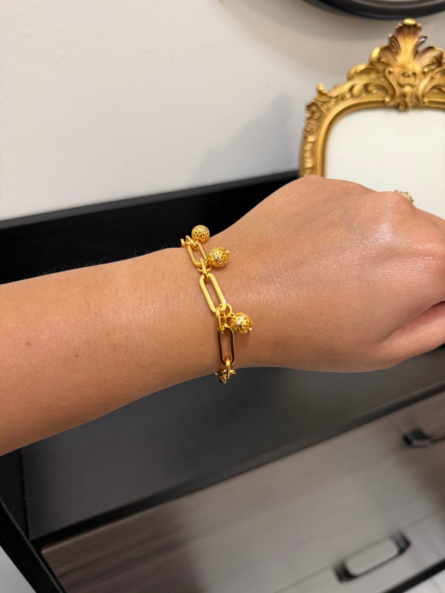 Harnaaz Real Look Bracelet
