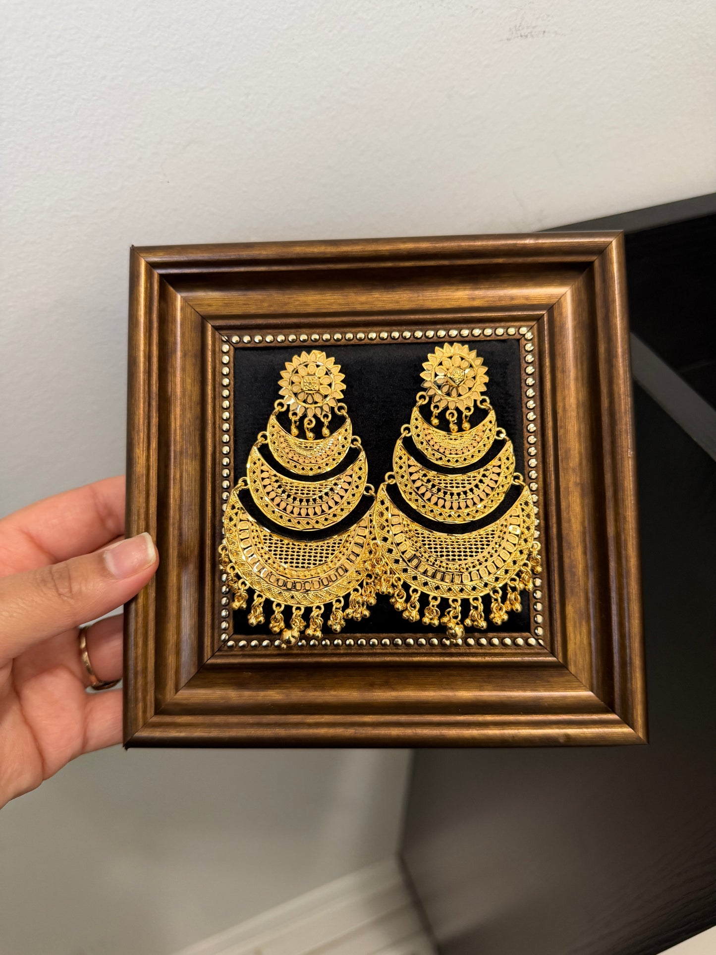 Gurnoor Gold Forming Earrings