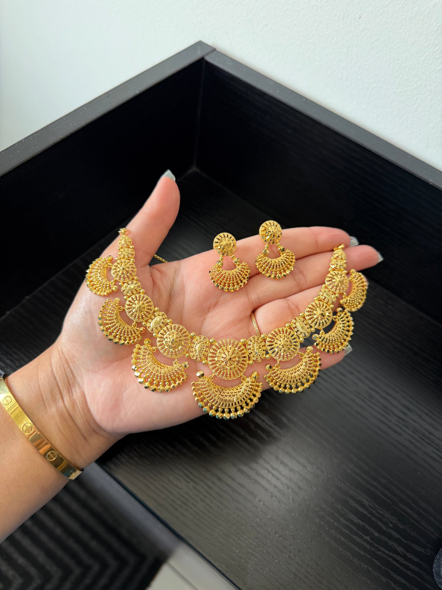 Sukhnoor Premium Forming Gold Set