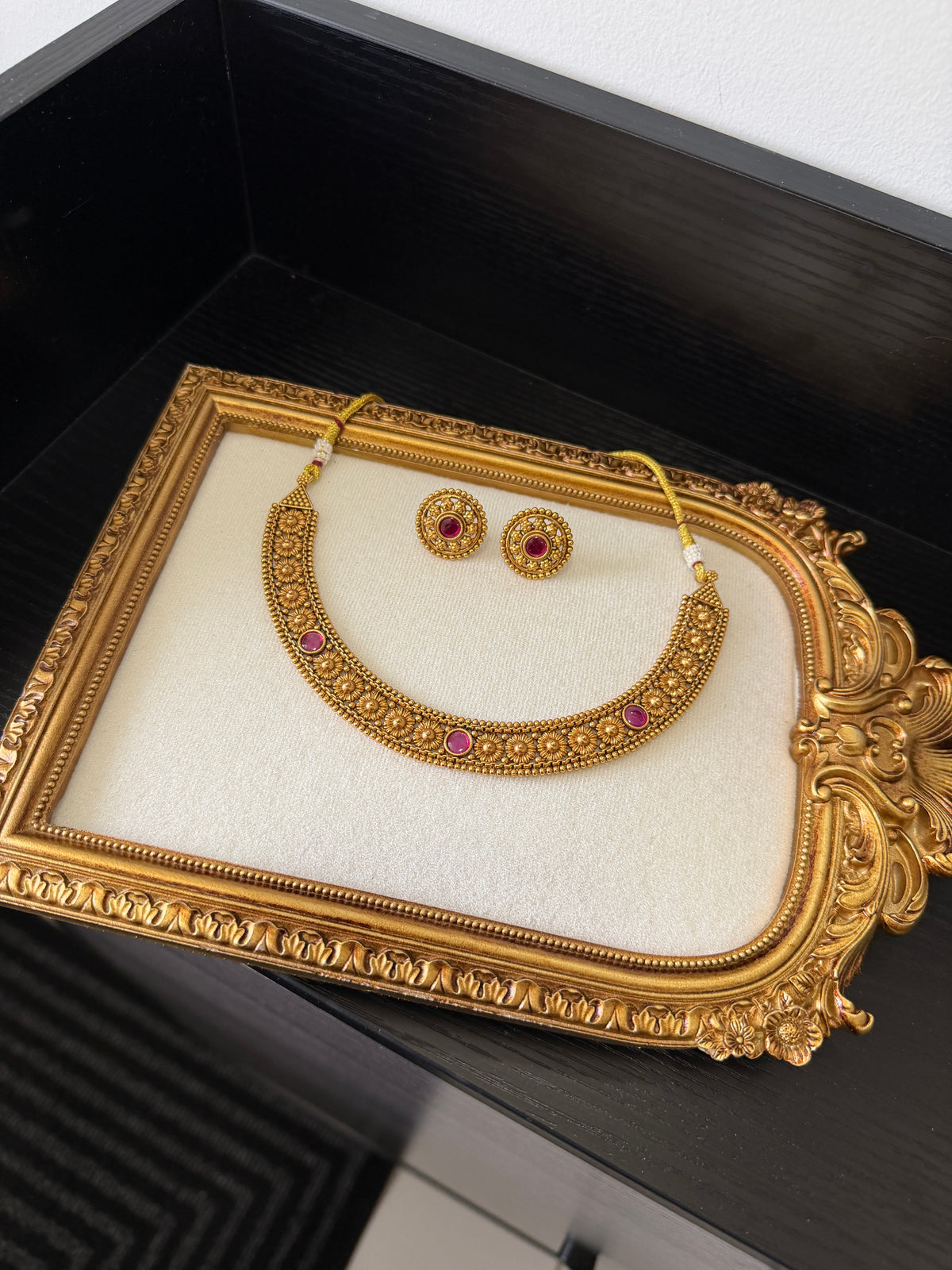 Bineet Micro Gold Plated Set (Ruby)