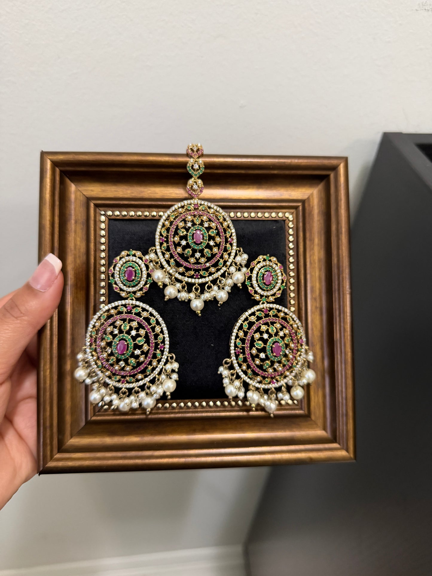 Aarzoo Statement Waterfall Jadau Set