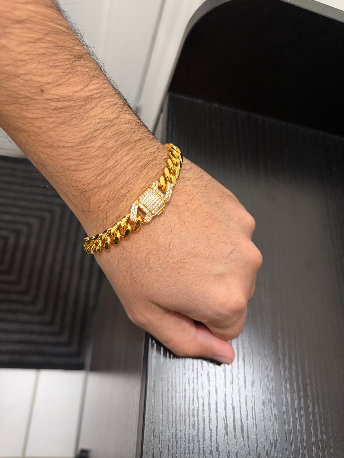 Karman Real Look Men Bracelet