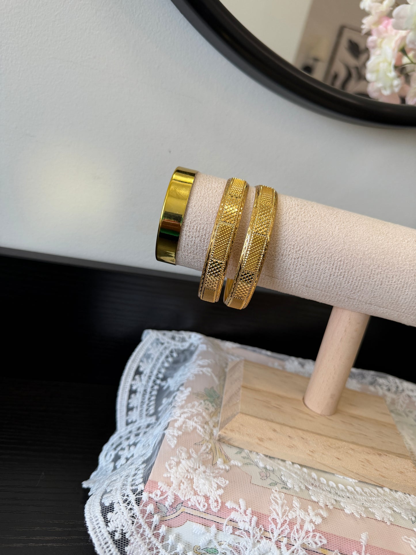 Tavnoor Dailywear Bangles (Set of 2)