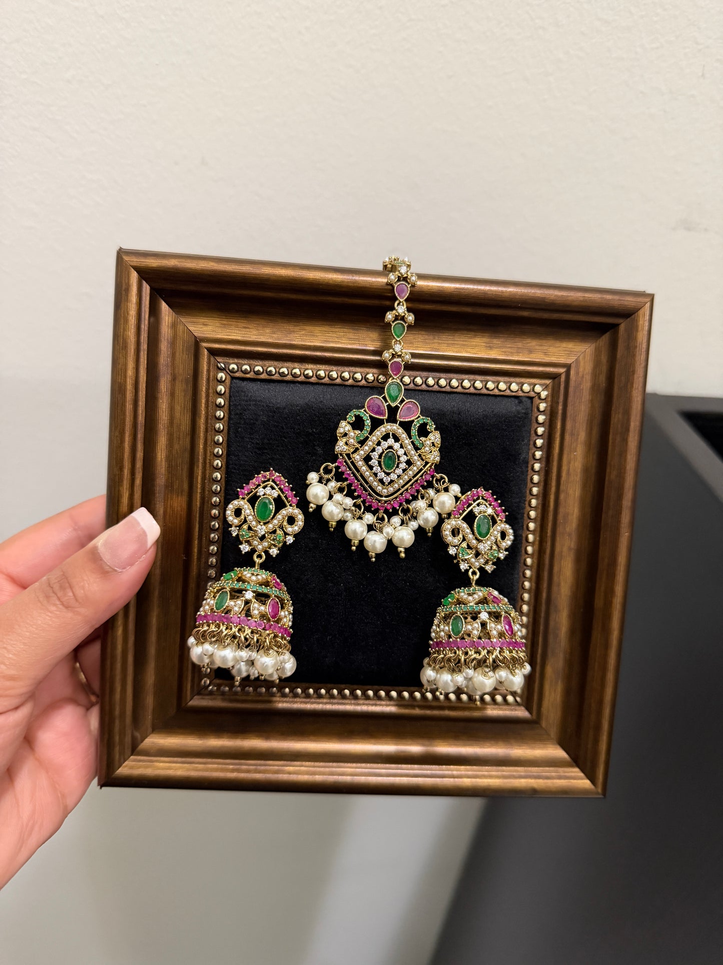 Jyot Statement Jadau Set (Ruby and Green)