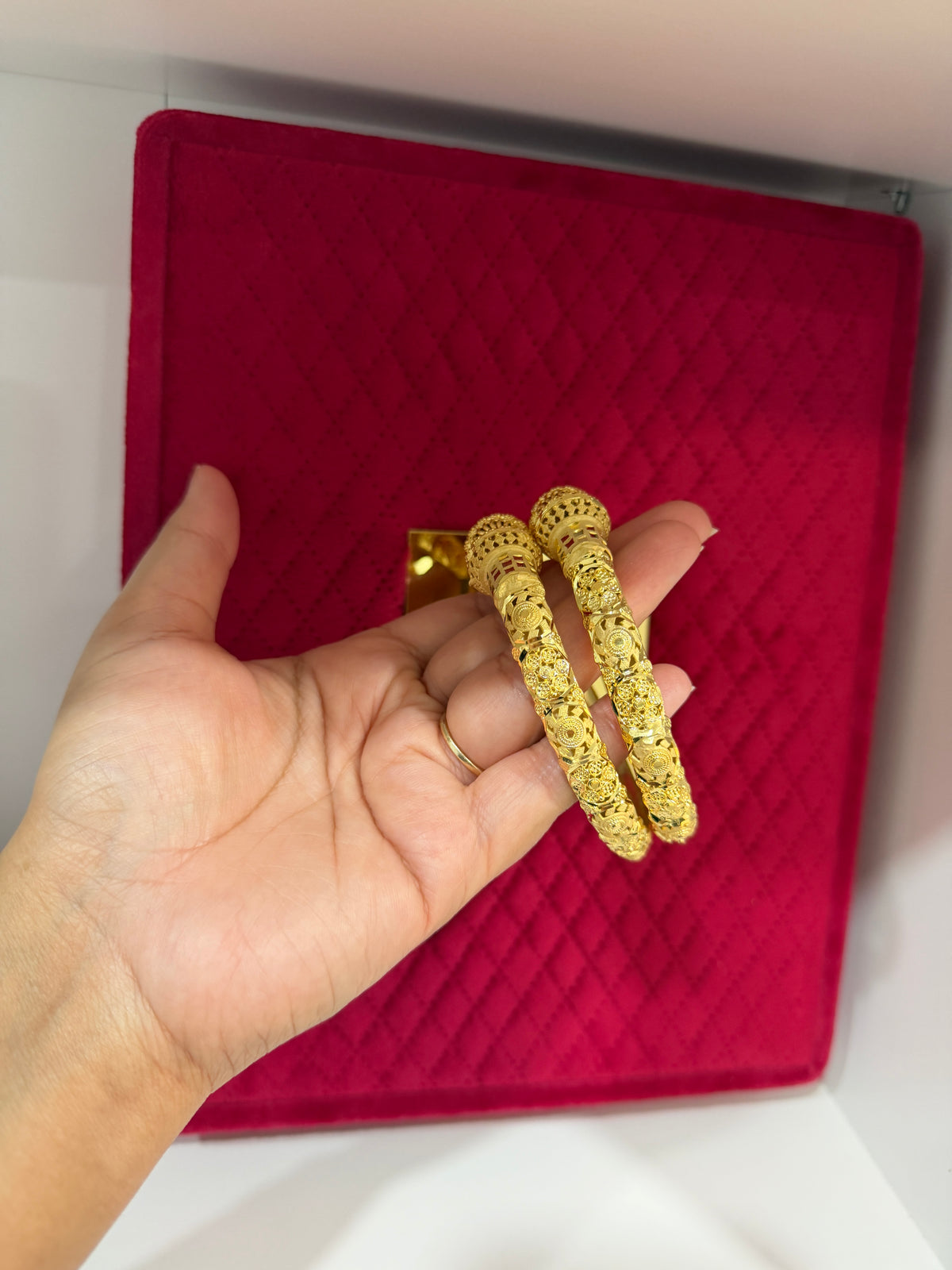 Ranbir Gold Forming Bangles