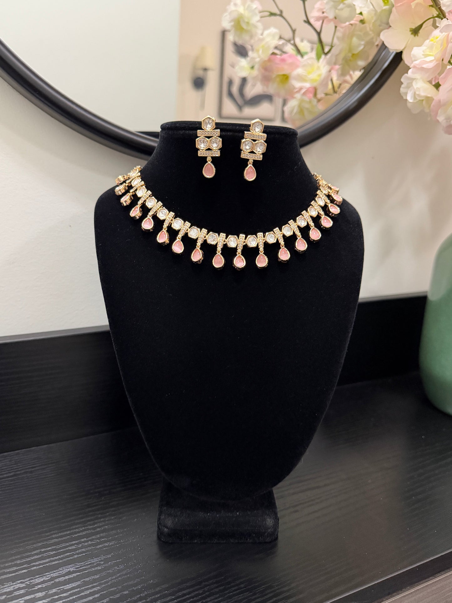 Huma Tyaani Kundan Set (Pink)