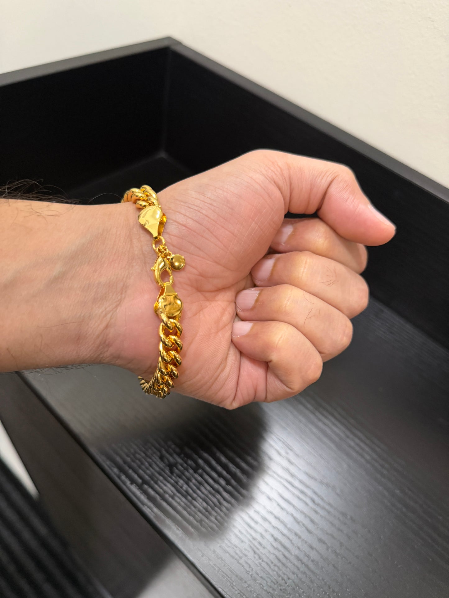 Gavin Real Look Men Bracelet