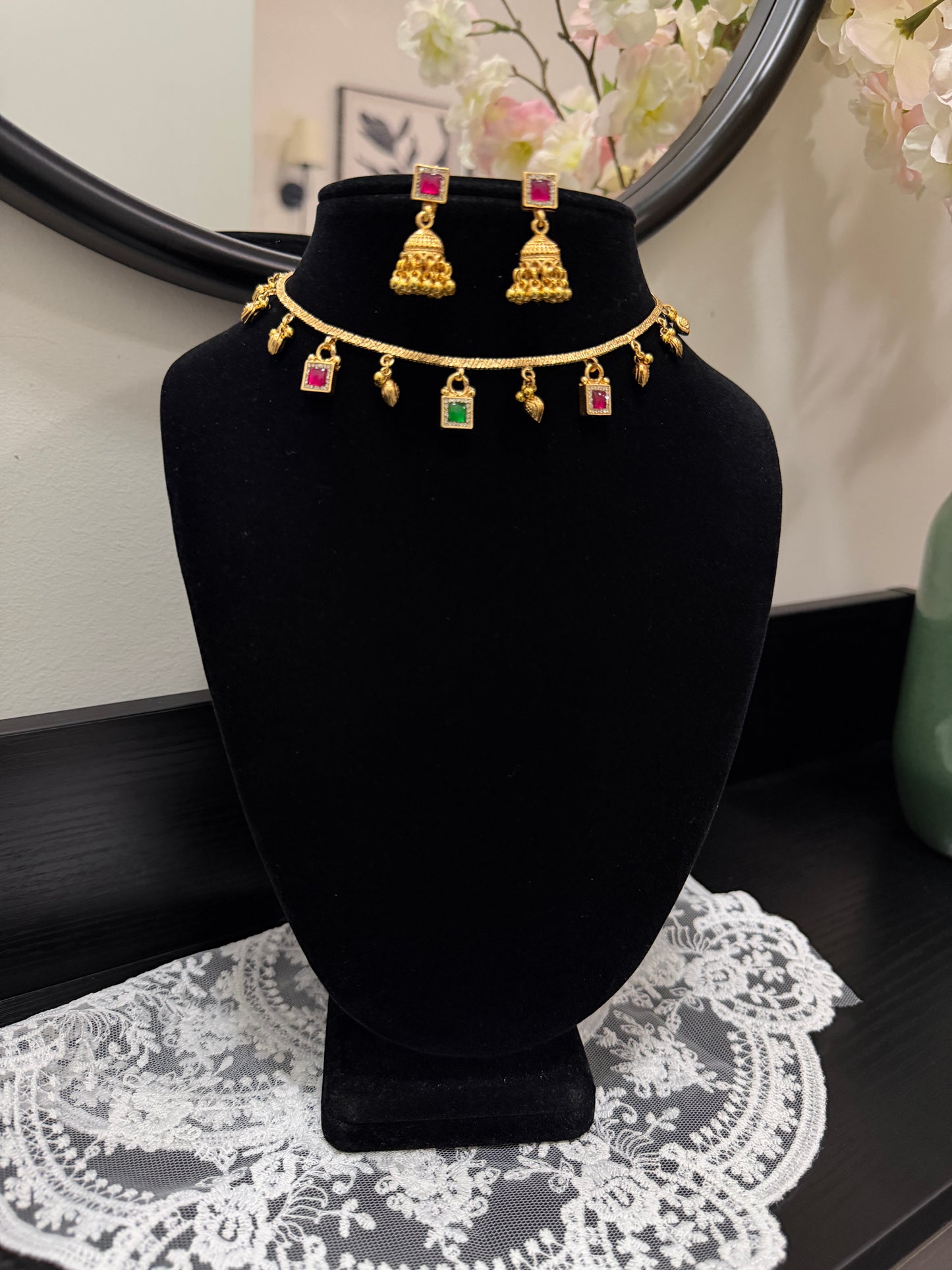 Taman Heritage Single Line Set (Ruby and Green)